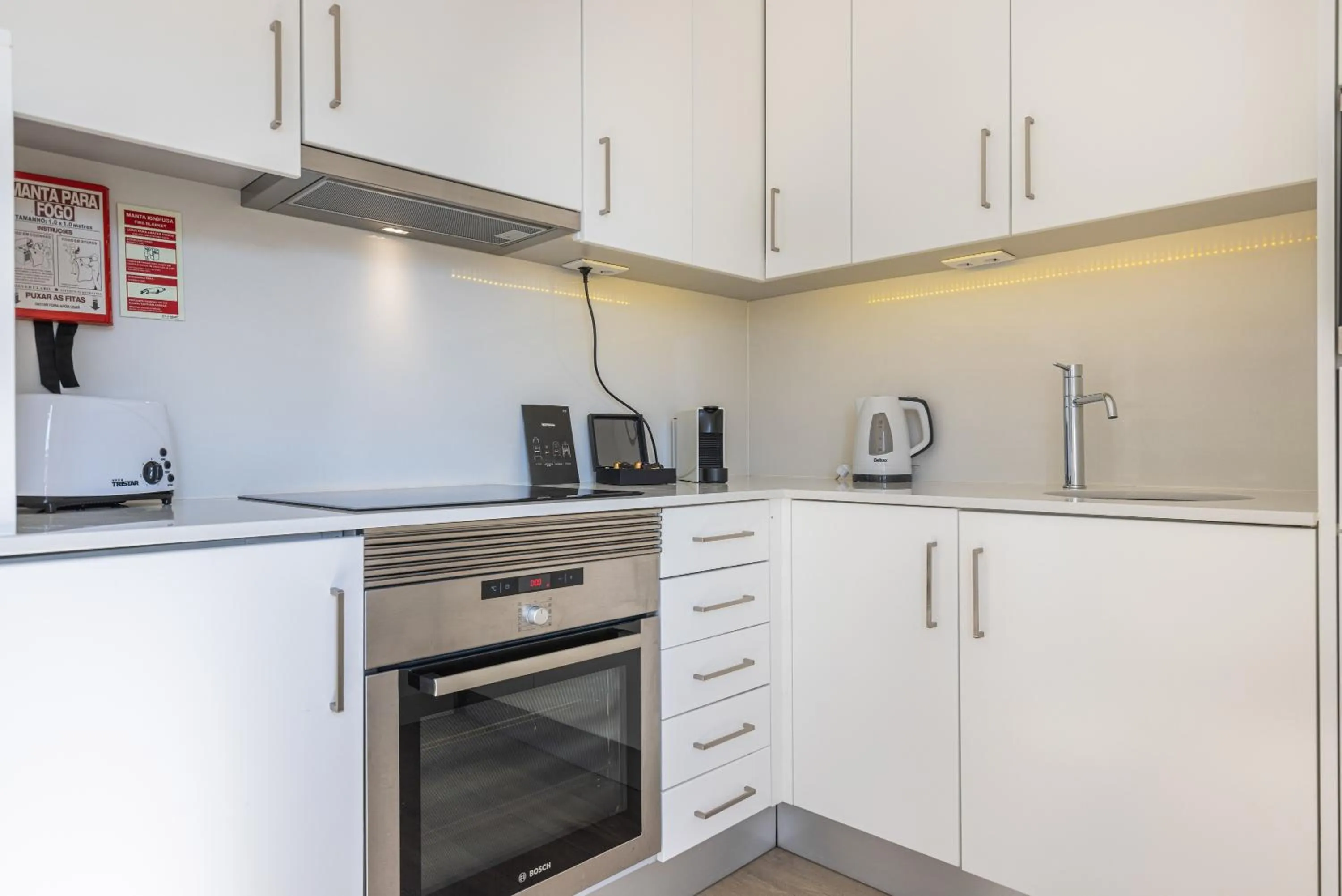 Kitchen or kitchenette in Garcia 28 by LovelyStay