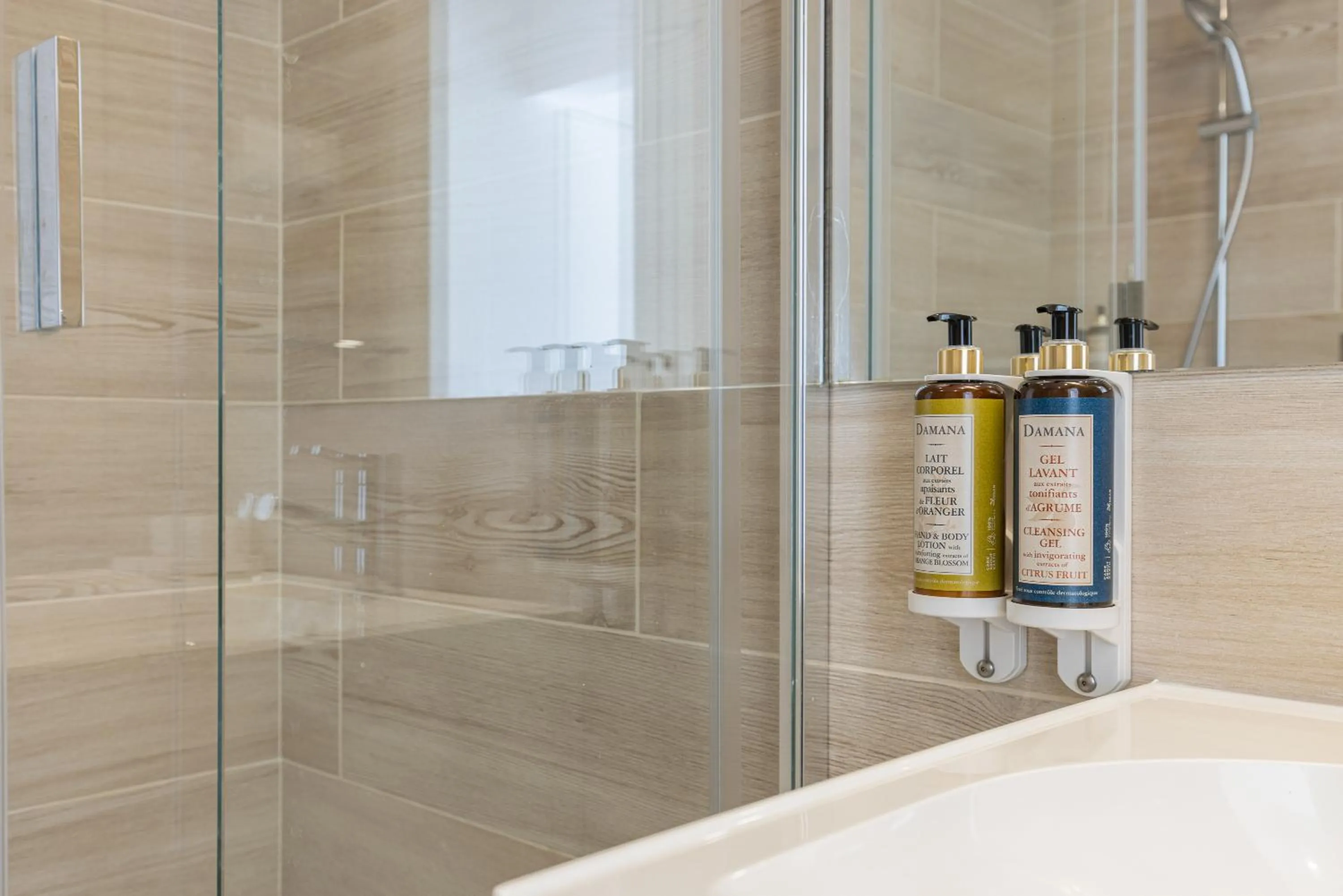 Bathroom in Garcia 28 by LovelyStay