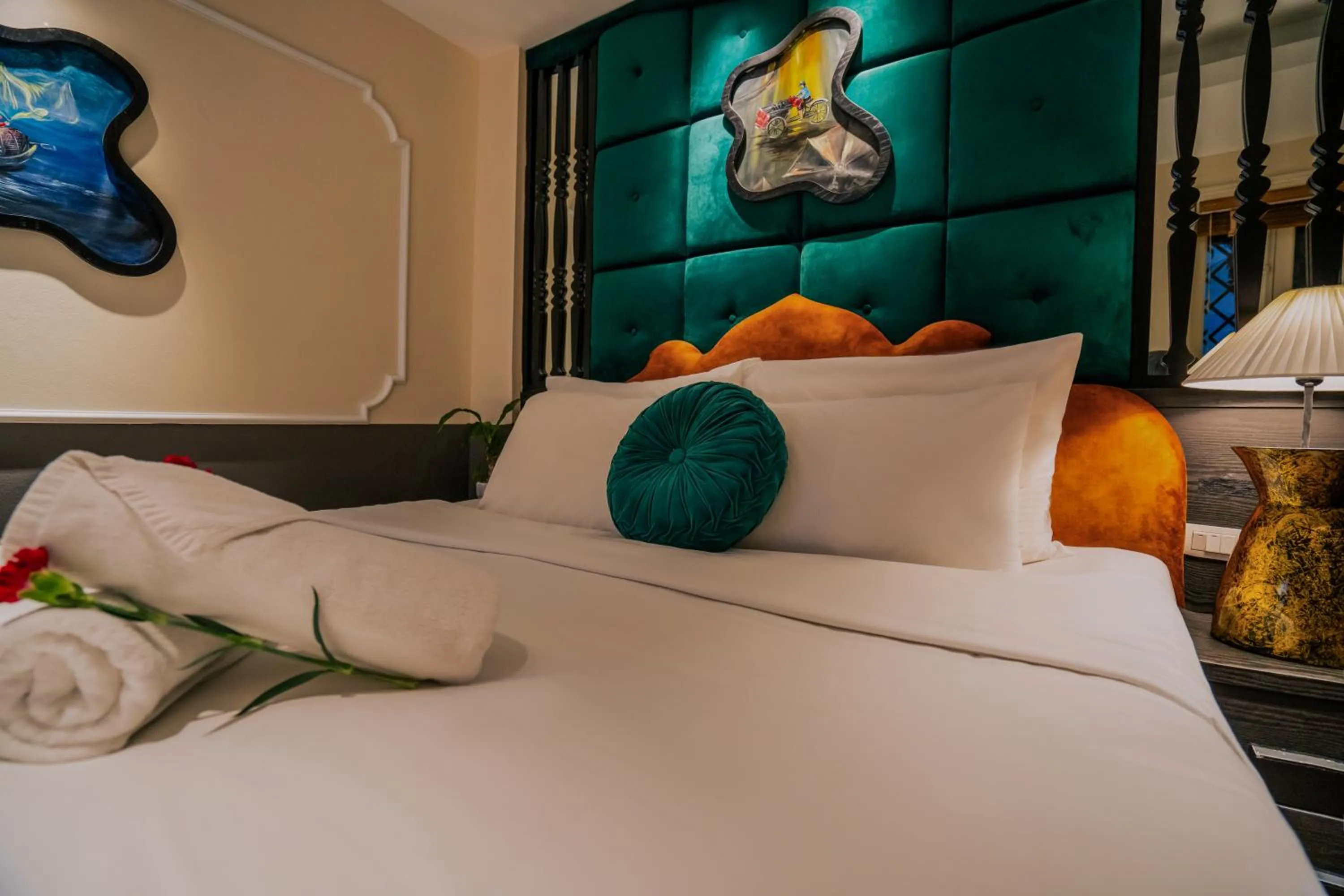 Bed in Hanoi Center Silk Classic Hotel & Travel