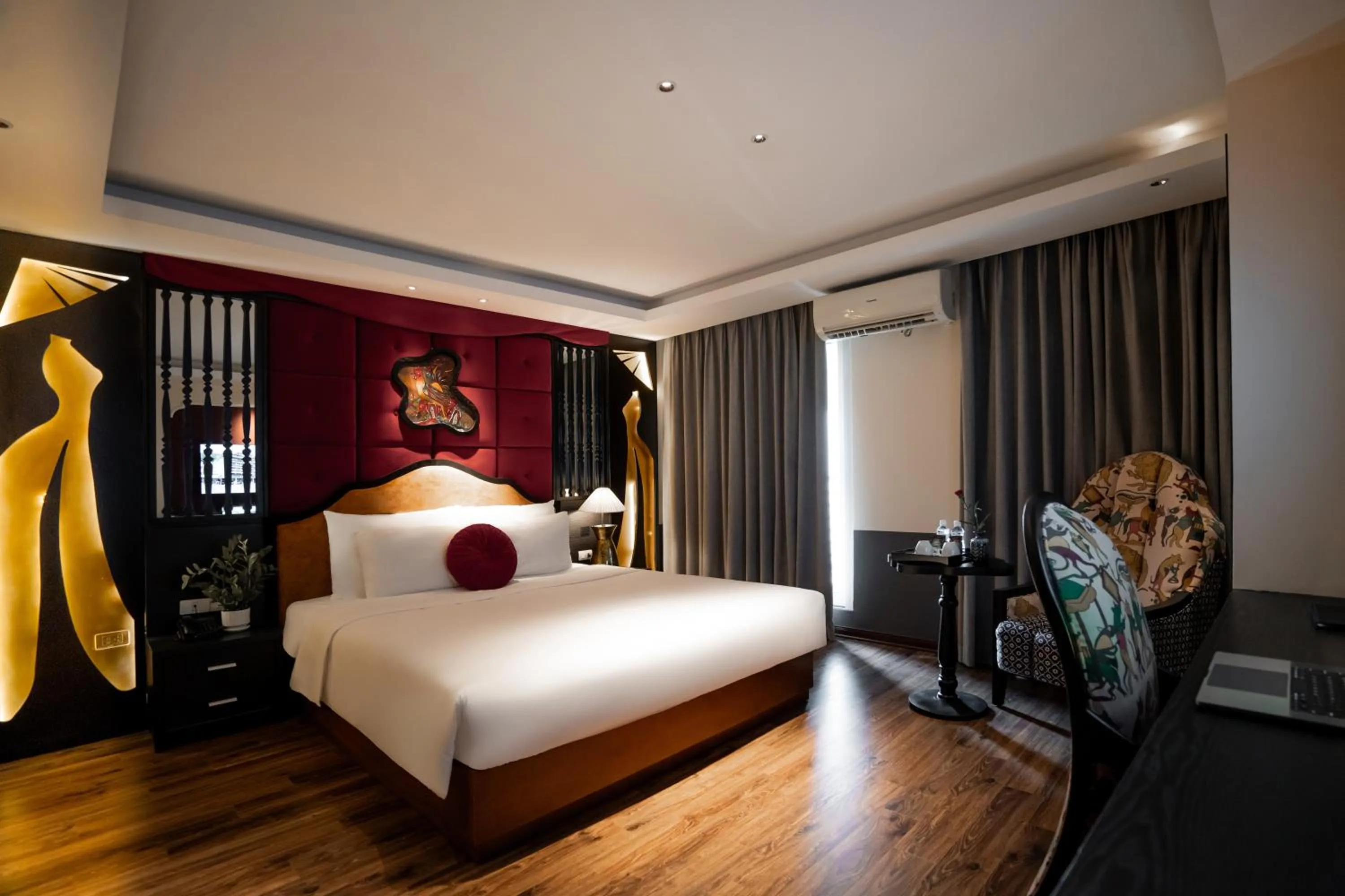 Bed in Hanoi Center Silk Classic Hotel & Travel