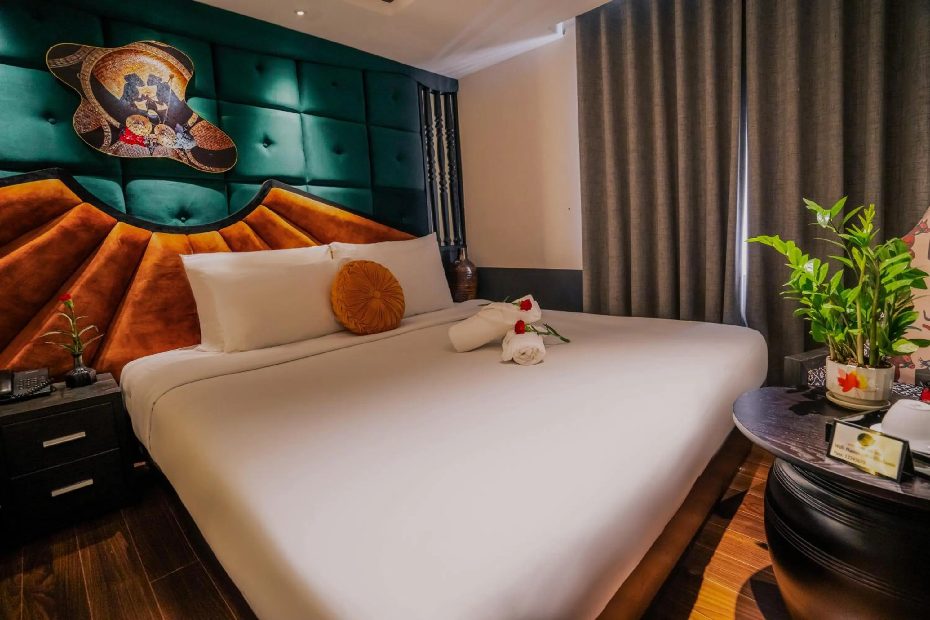 Bed in Hanoi Center Silk Classic Hotel & Travel