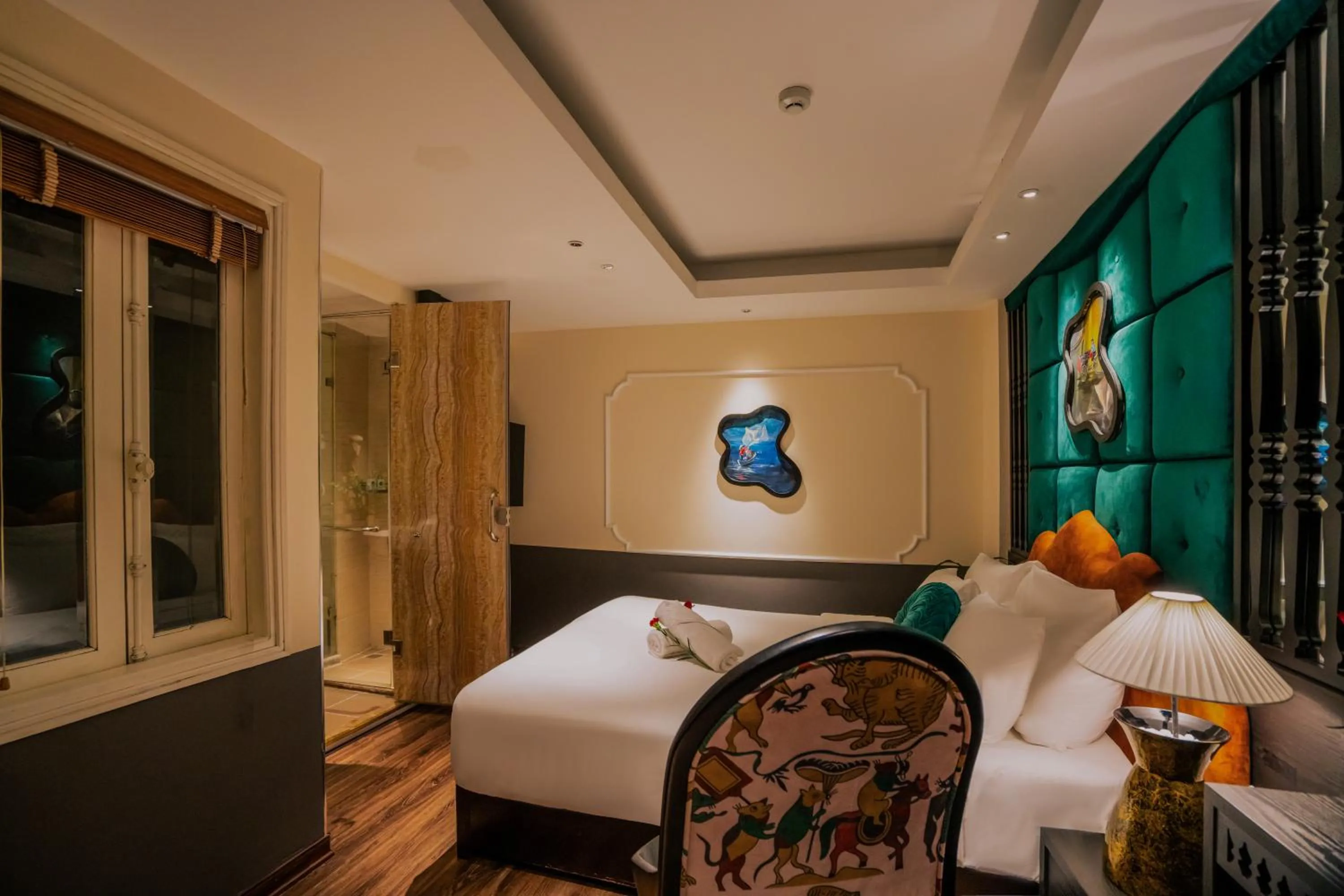 Bed in Hanoi Center Silk Classic Hotel & Travel