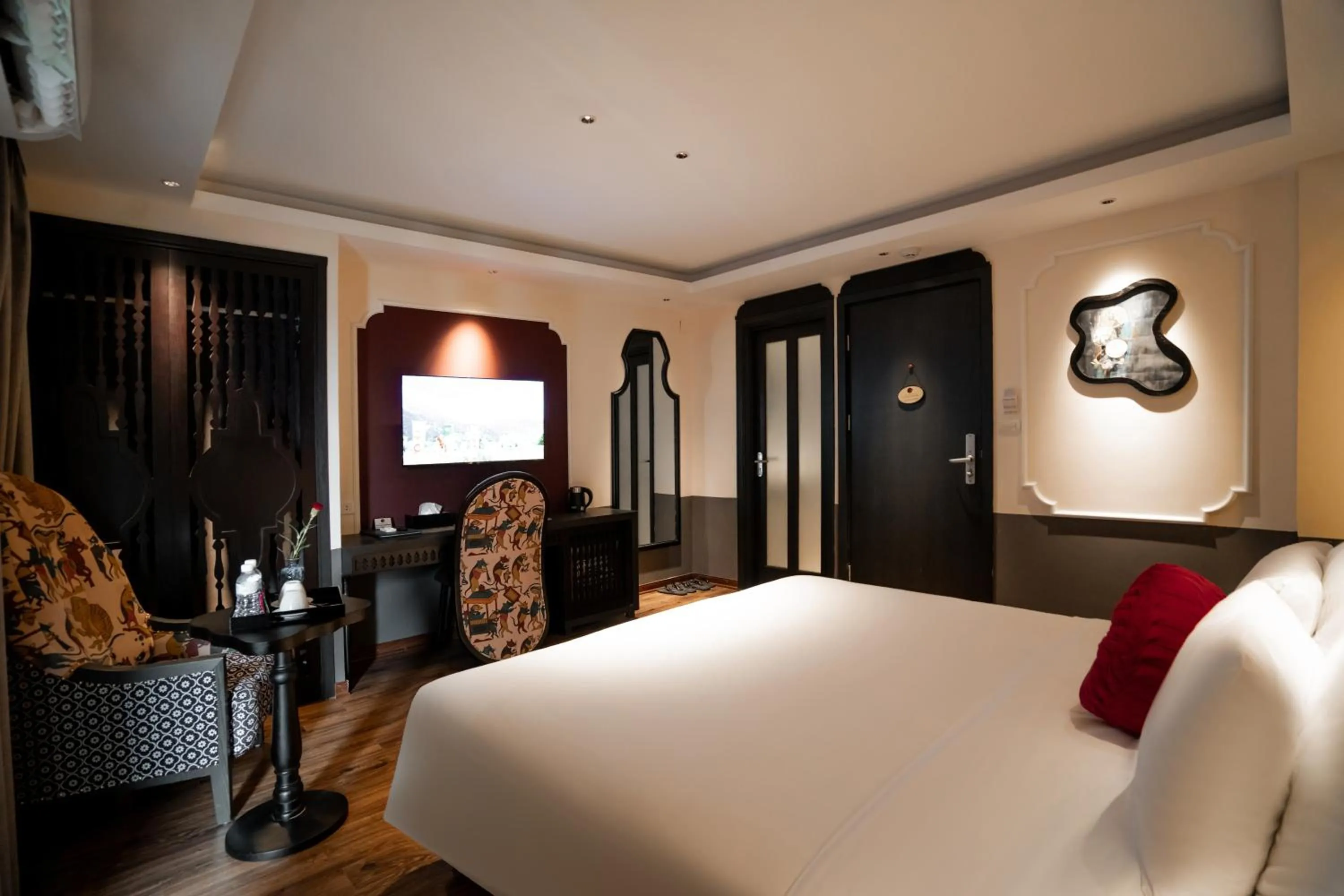 Bed in Hanoi Center Silk Classic Hotel & Travel