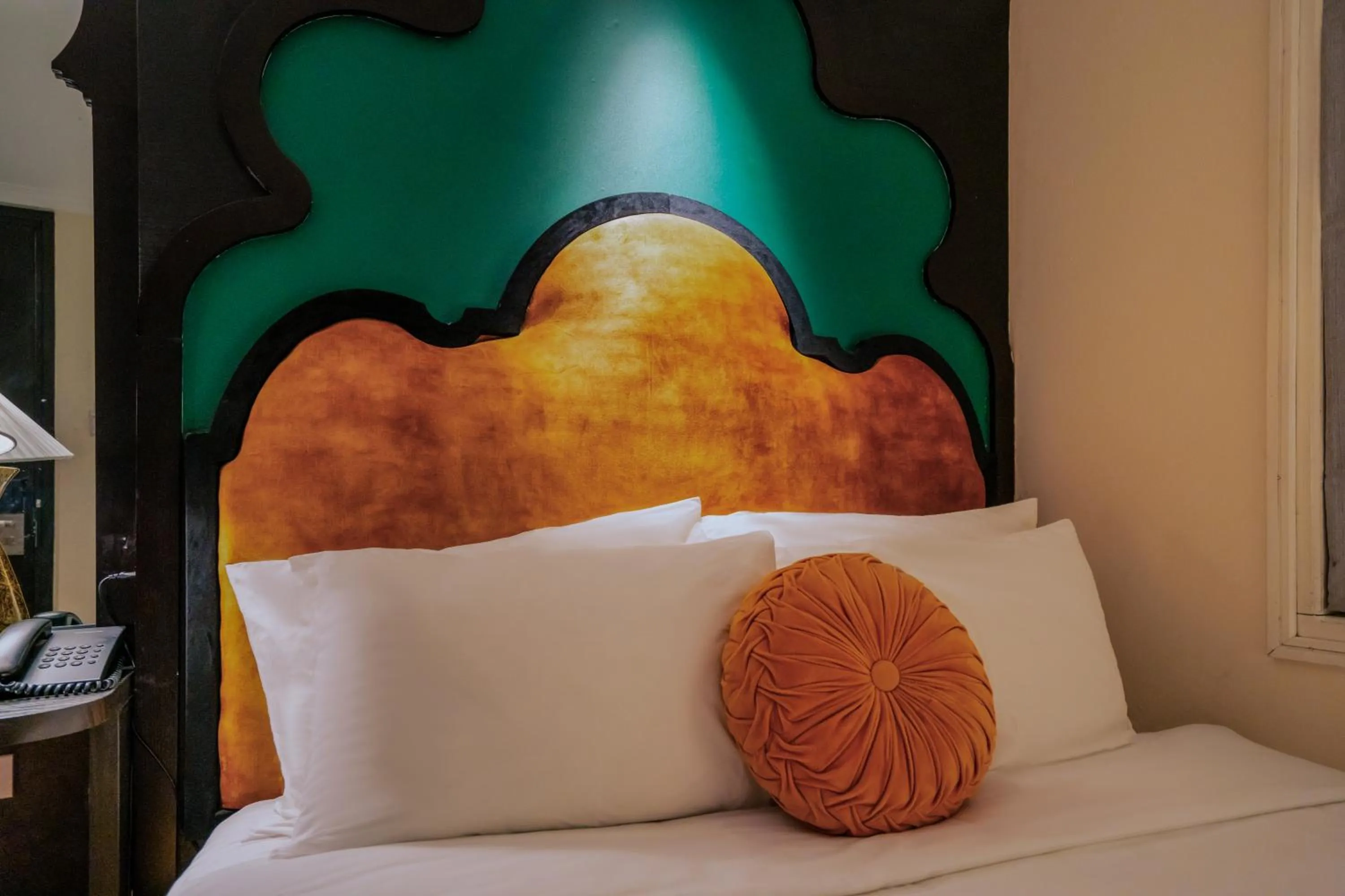 Bed in Hanoi Center Silk Classic Hotel & Travel