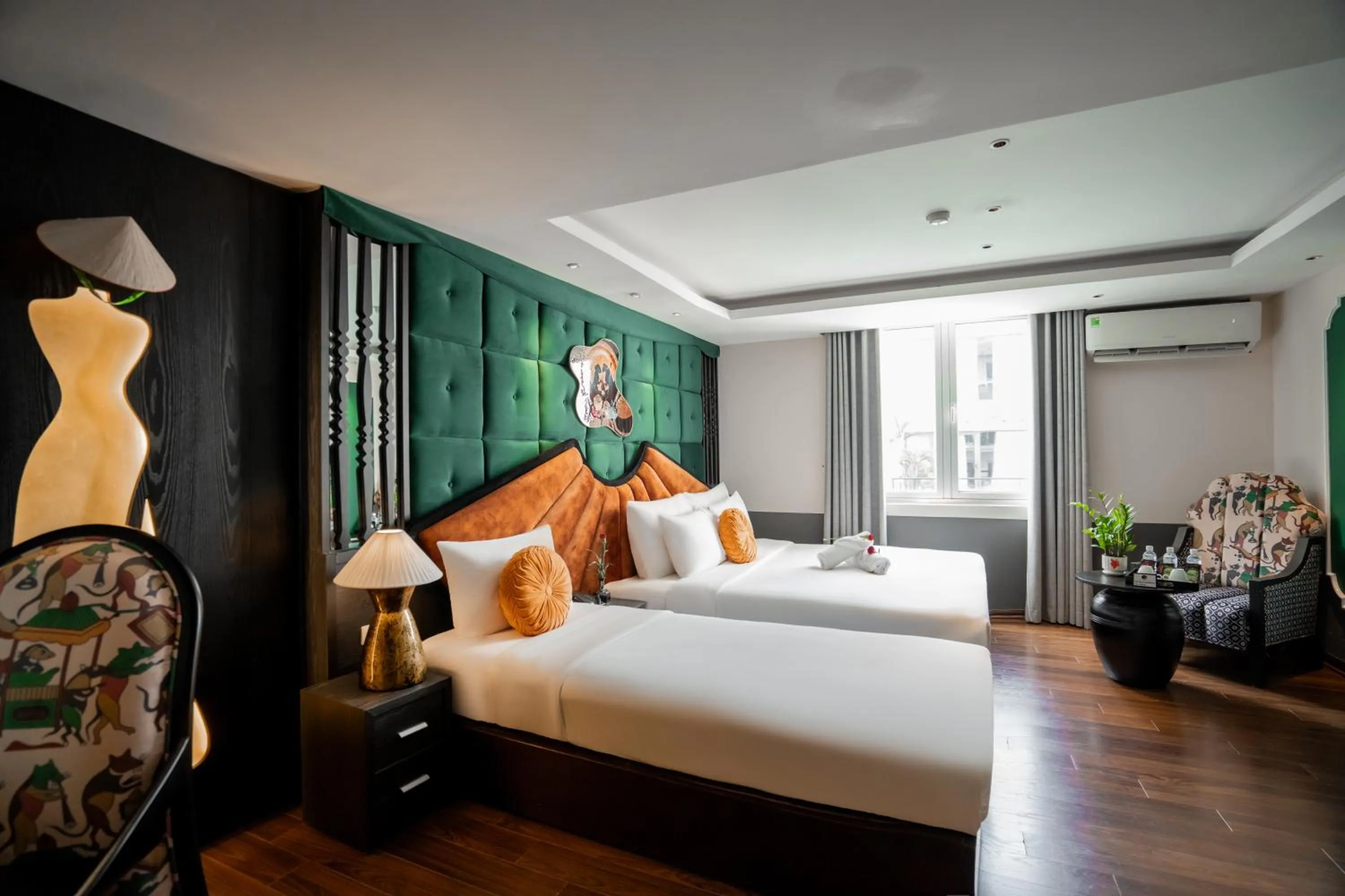 Bed in Hanoi Center Silk Classic Hotel & Travel