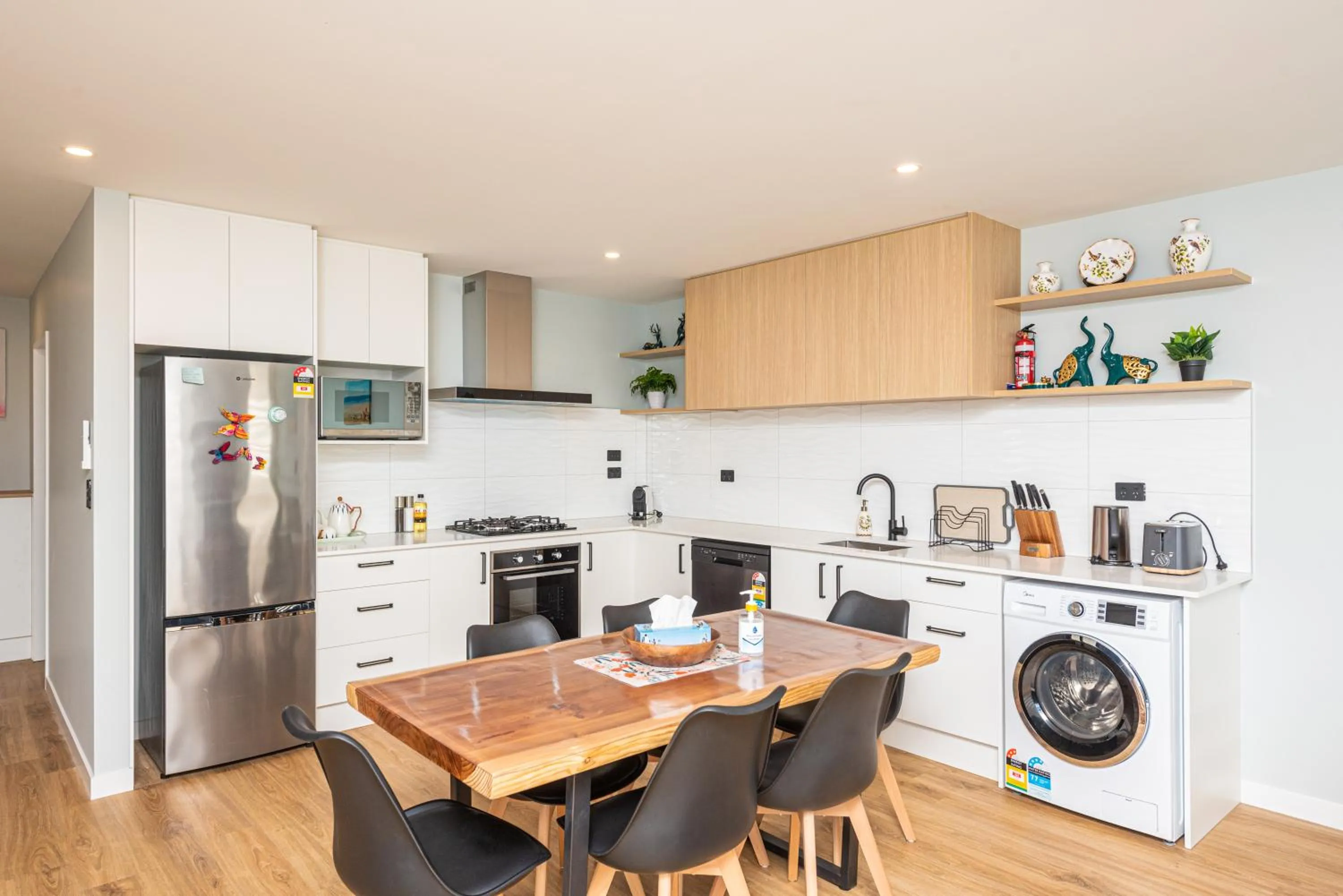 Kitchen or kitchenette in 37 Galaxy B