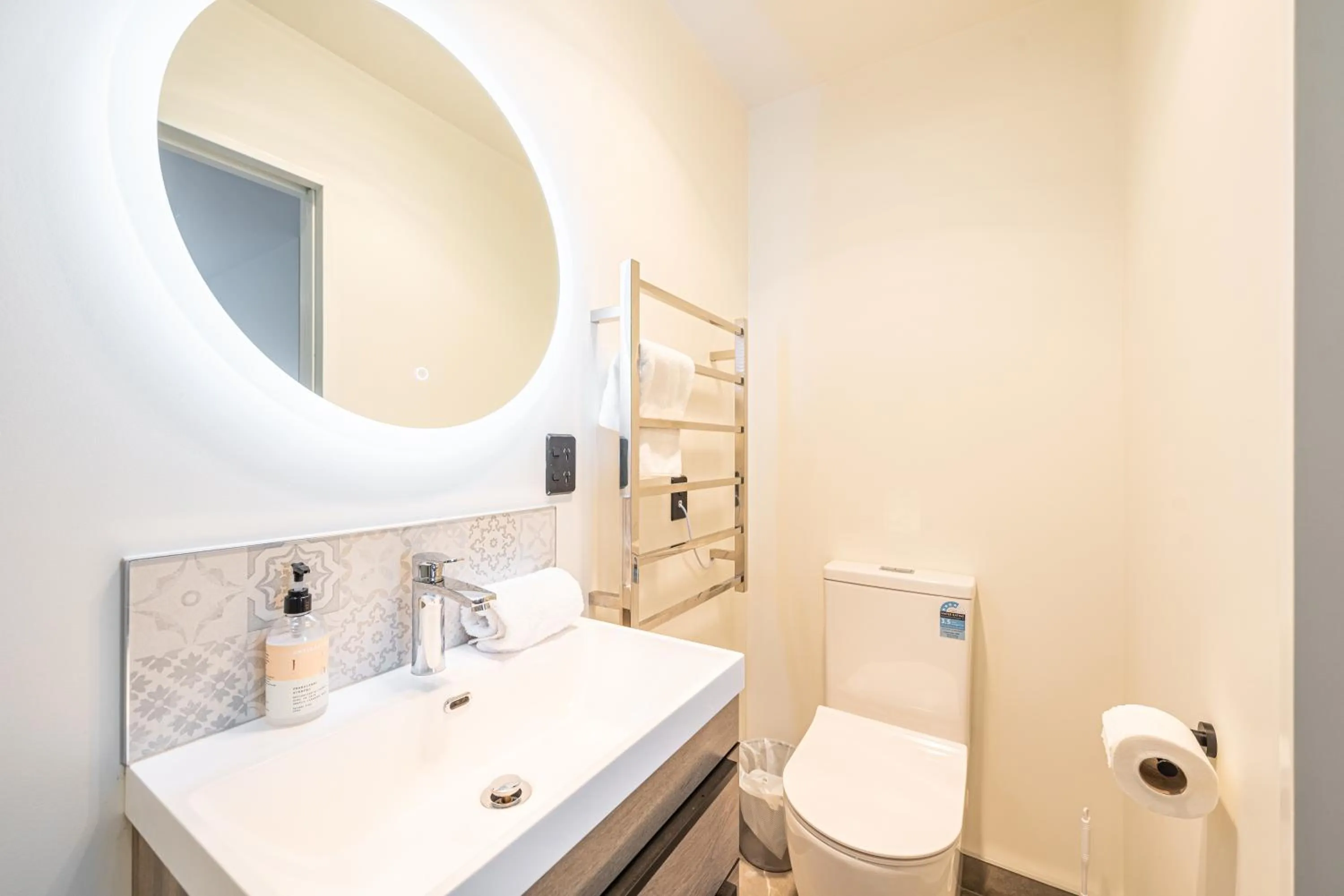 Bathroom in 37 Galaxy B