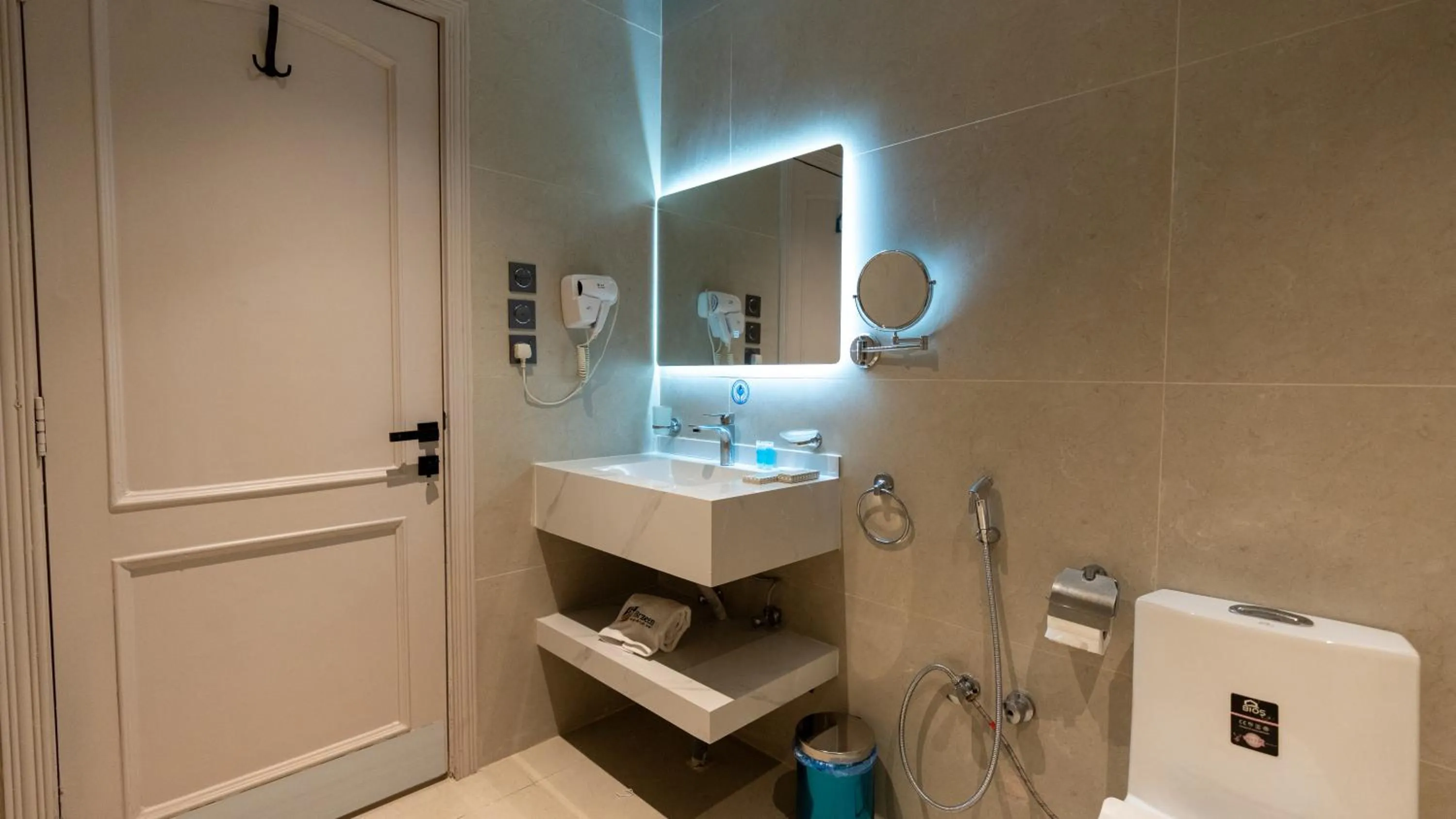 Shower in Brzeen Hotel Riyadh