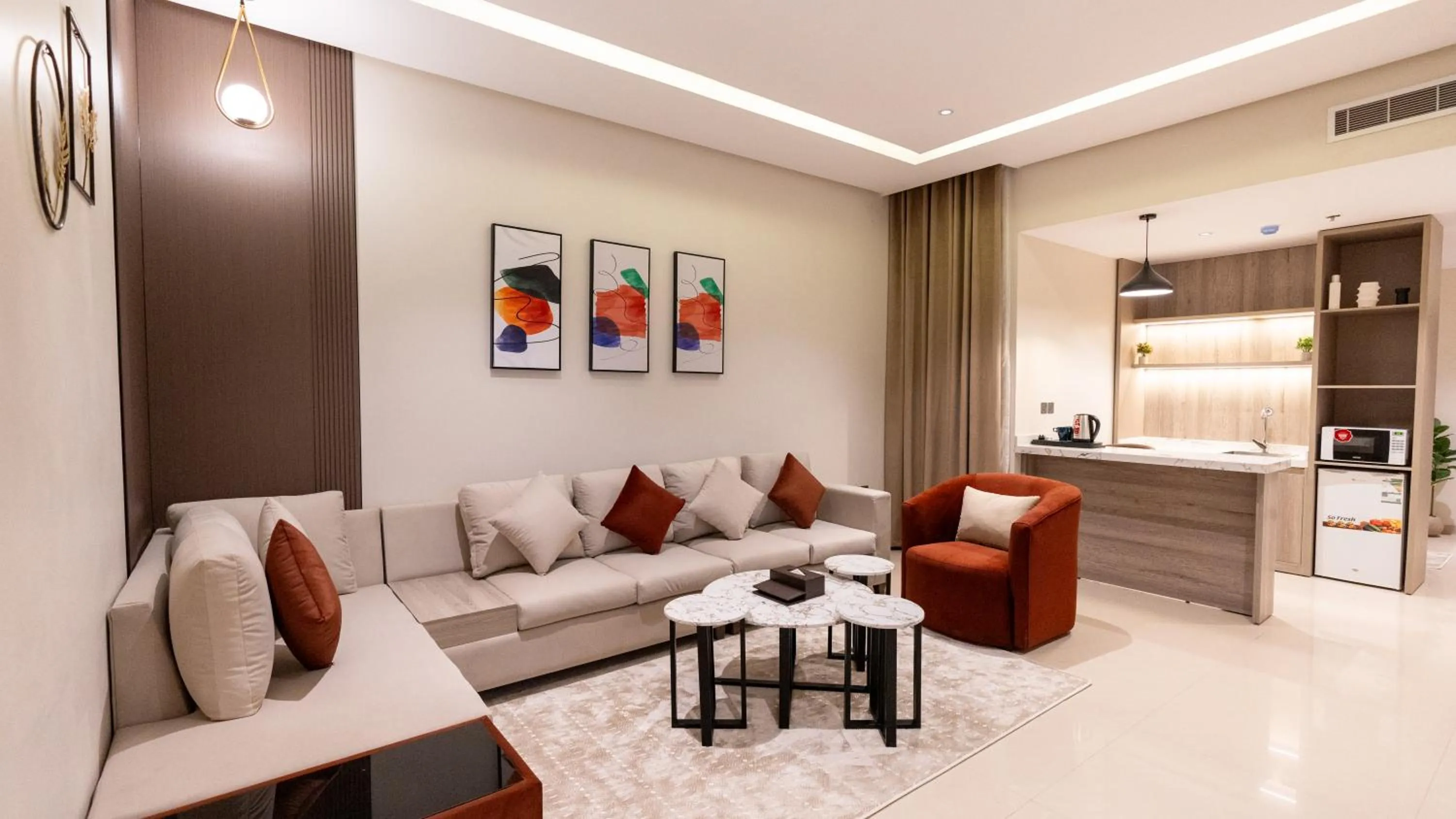 TV and multimedia in Brzeen Hotel Riyadh