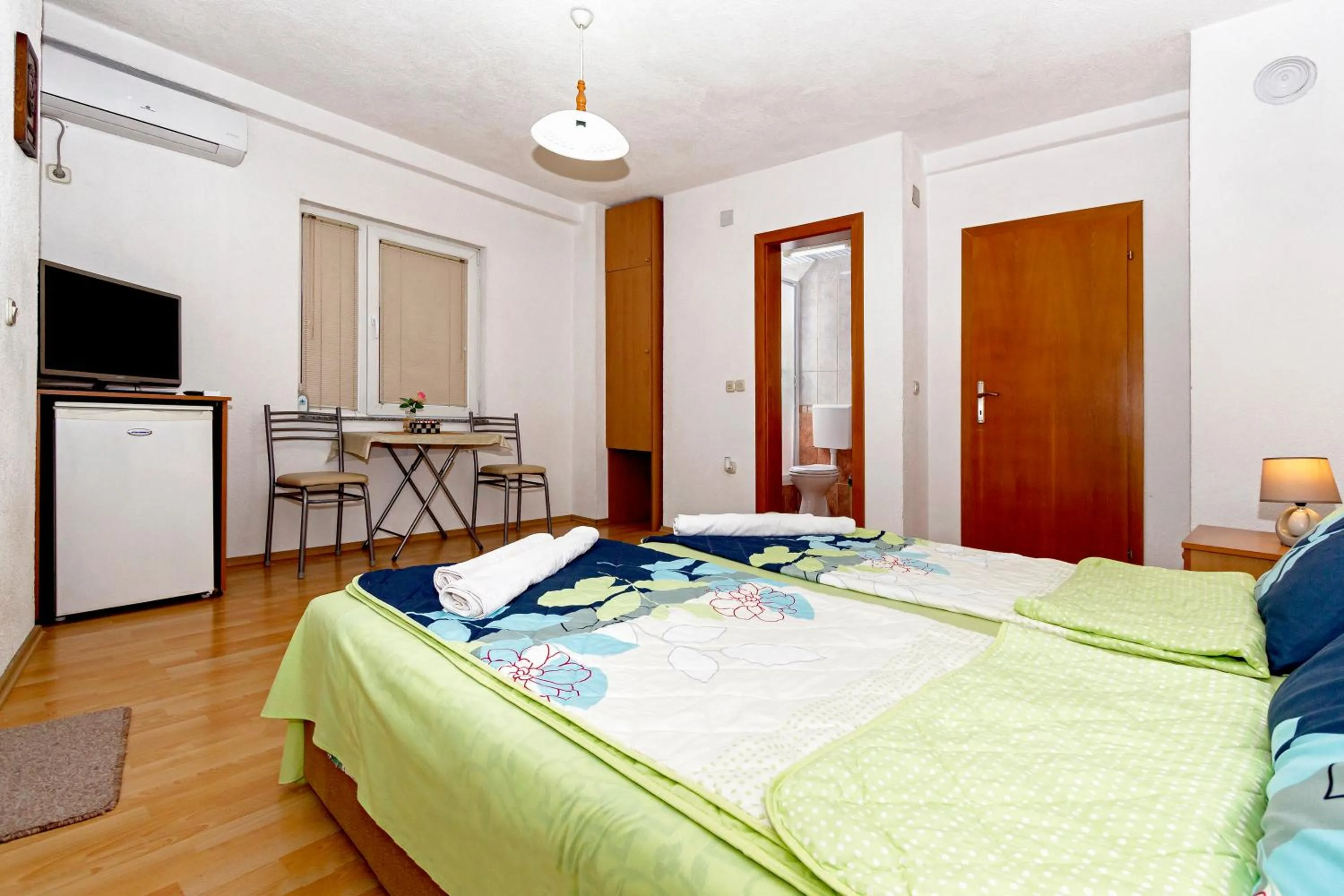 Photo of the whole room, Bed in Bogdanoski Studios & Guest Rooms