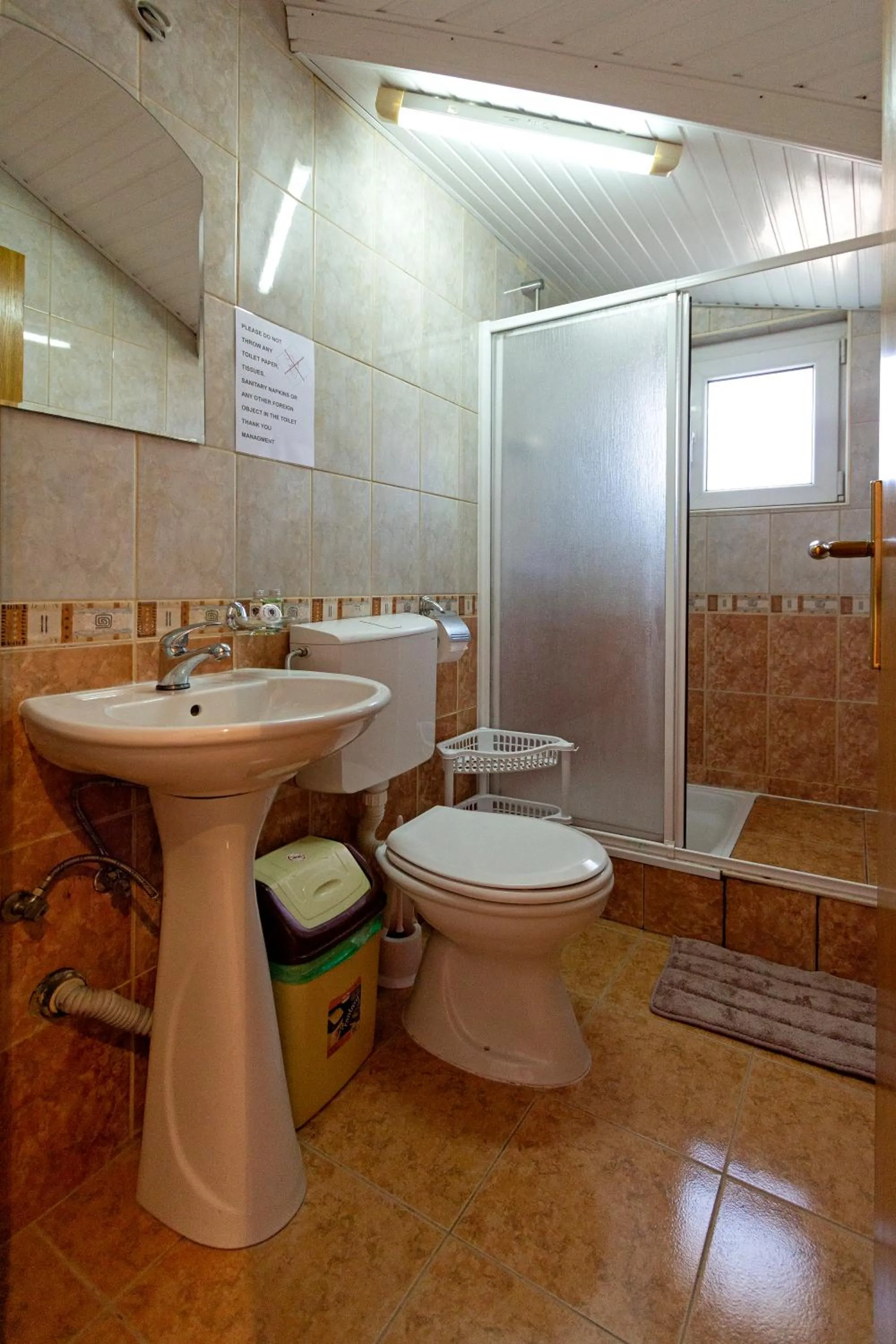 Bathroom in Bogdanoski Studios & Guest Rooms