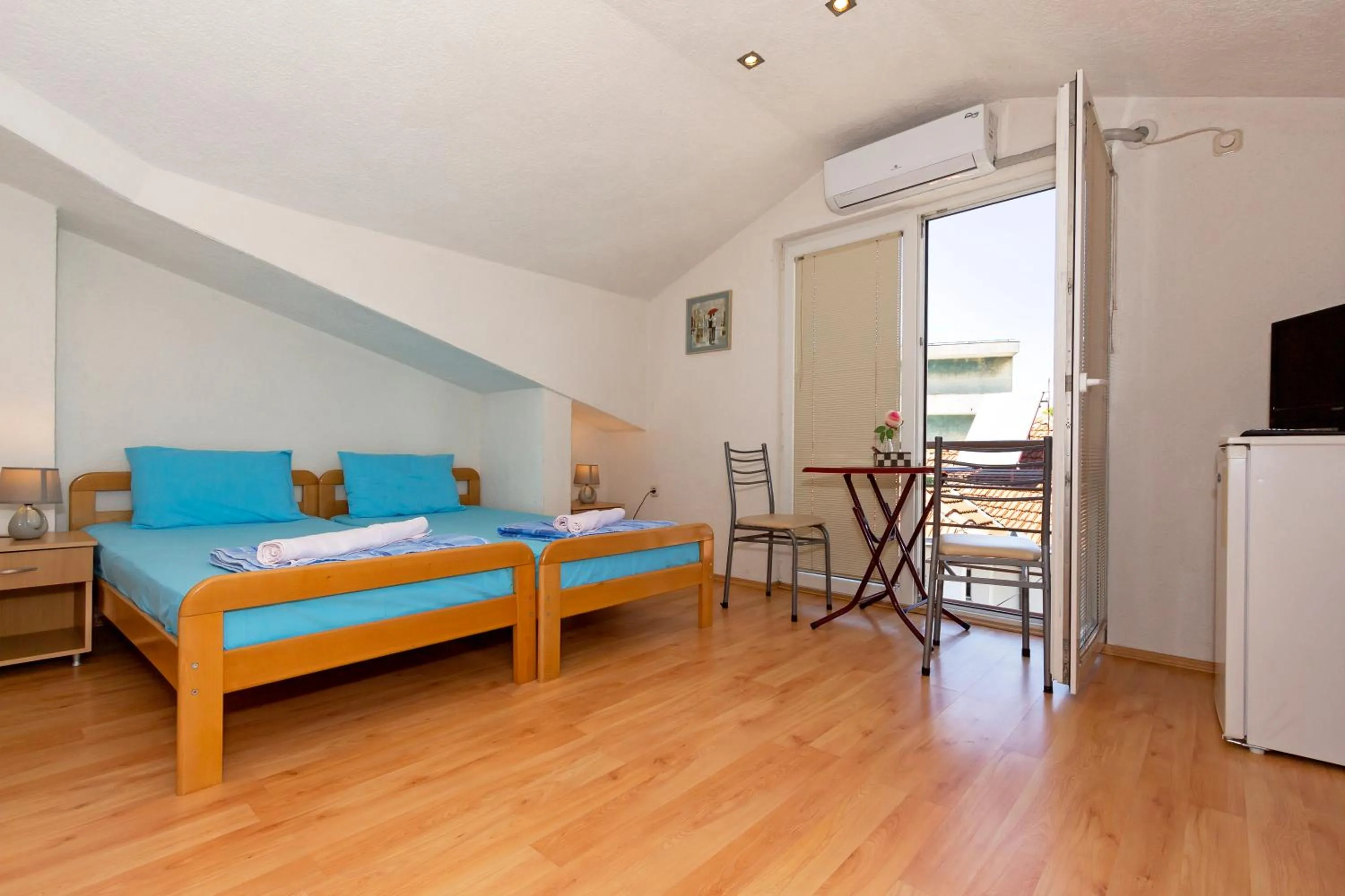 Bed in Bogdanoski Studios & Guest Rooms