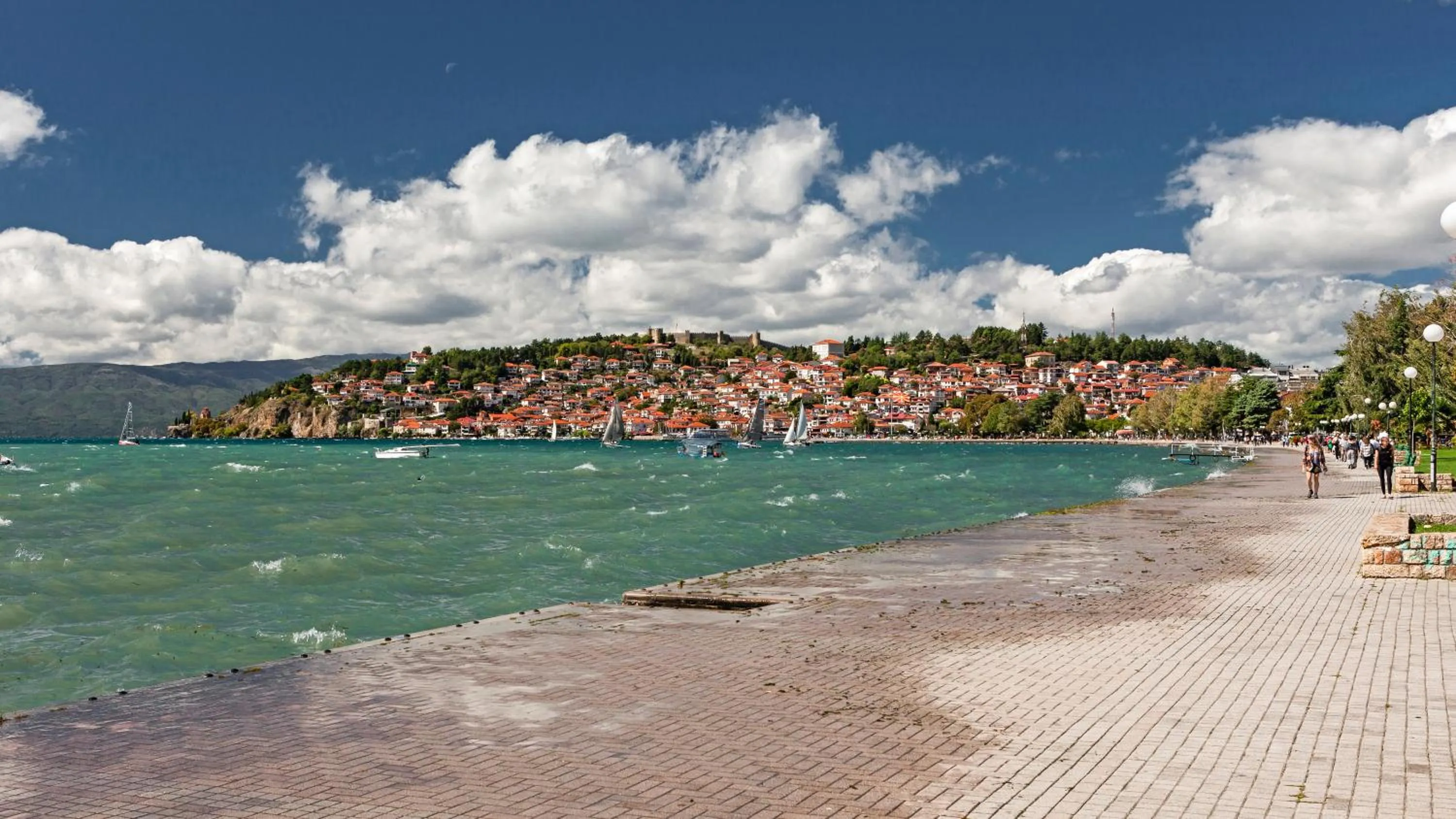 Lake view in Bogdanoski Studios & Guest Rooms