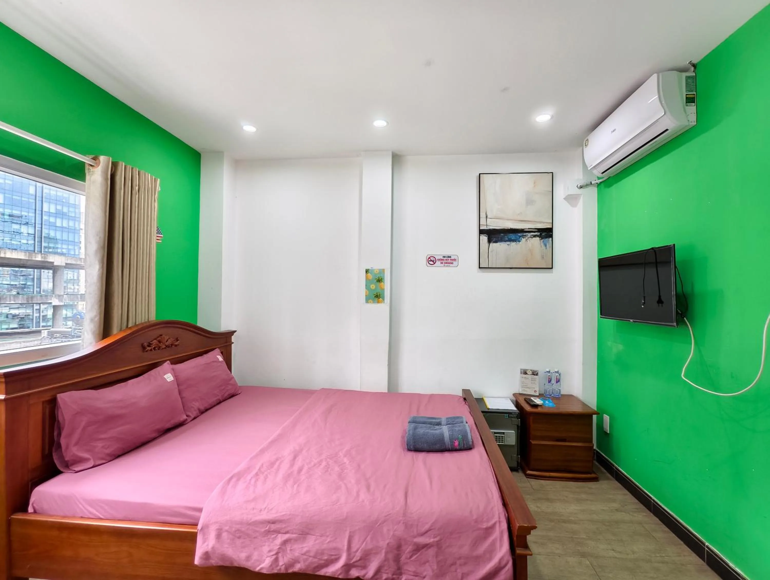 Bed in Sen Vivian Home