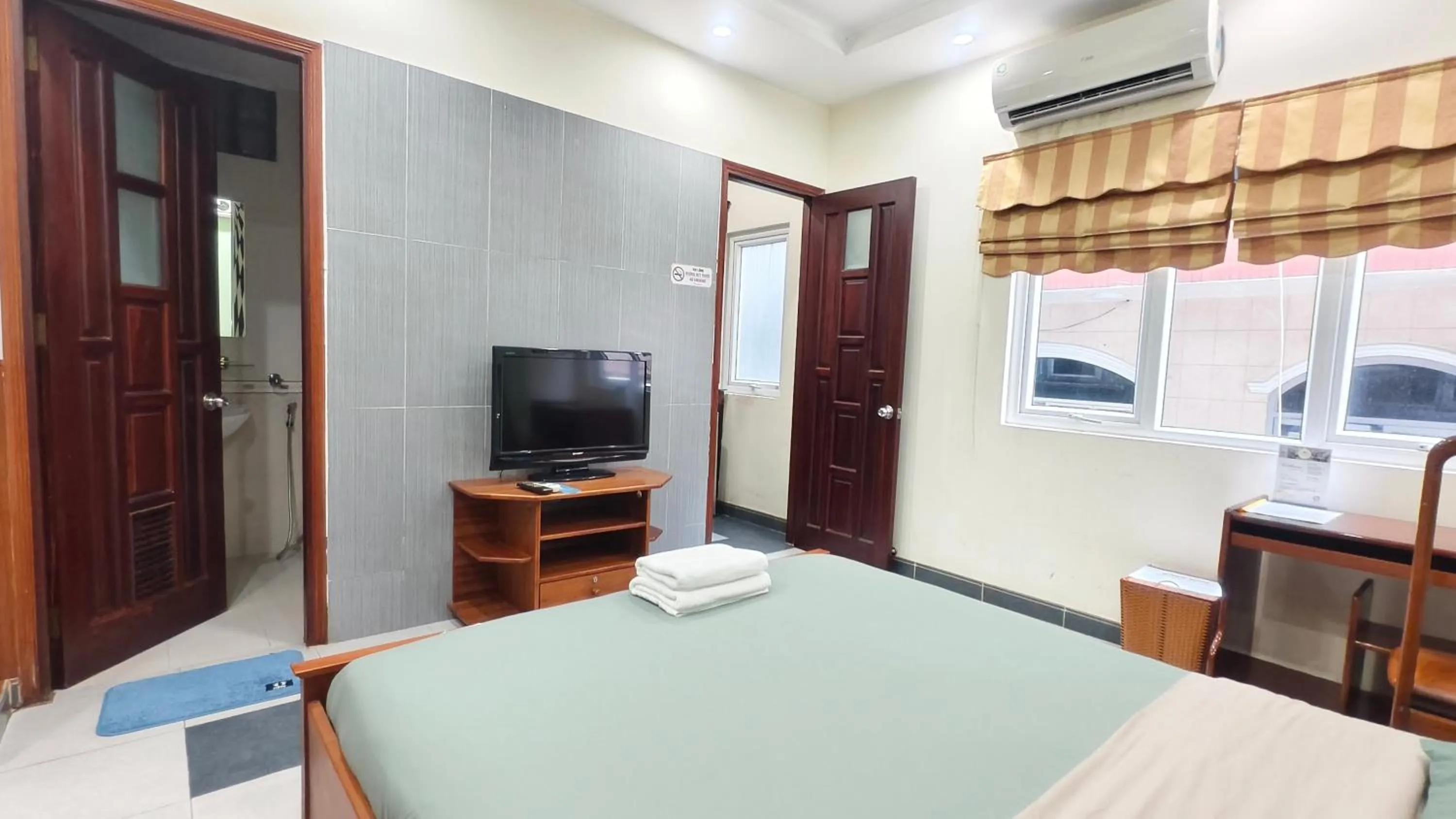 Bed in Sen Vivian Home