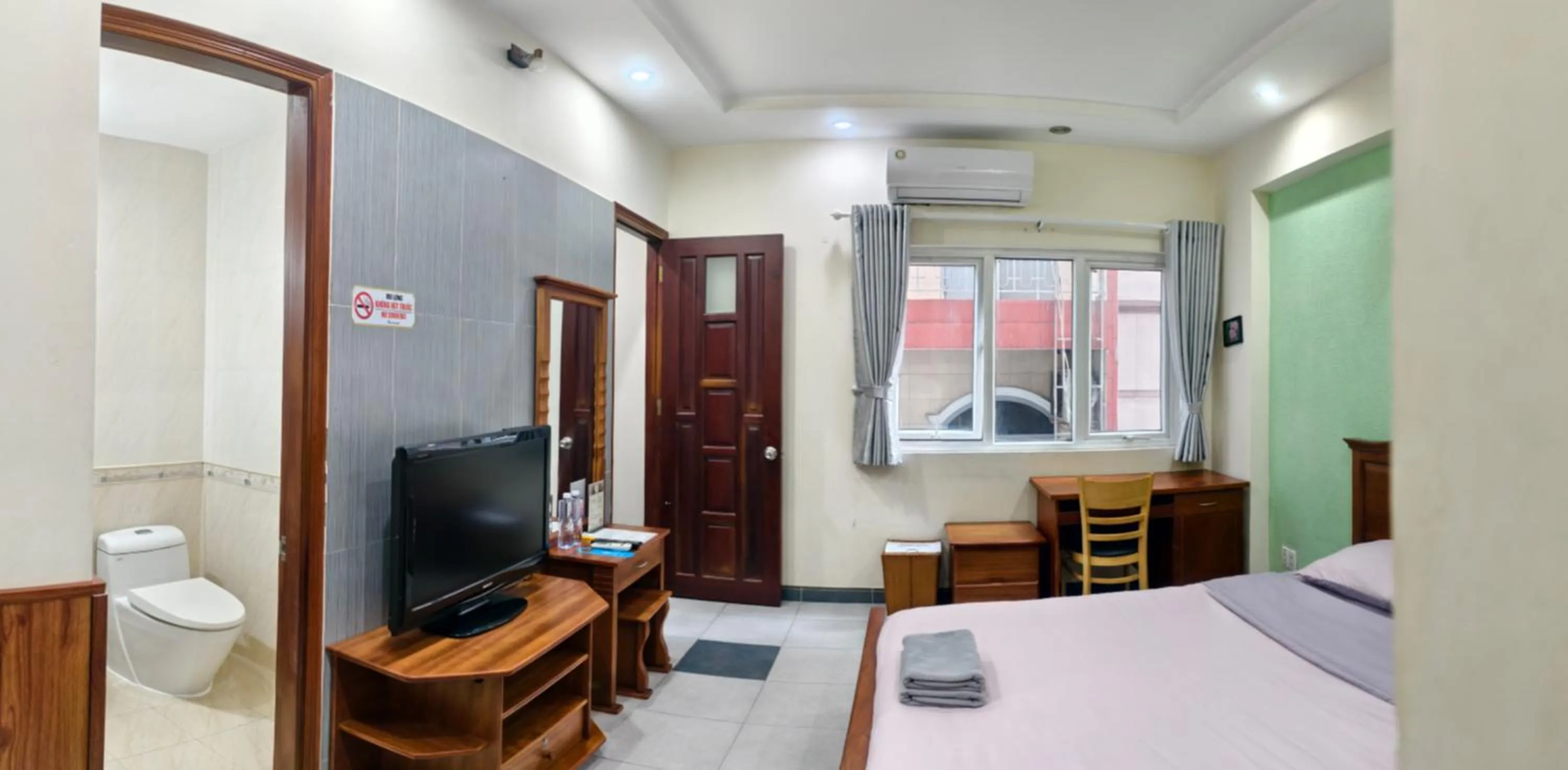 Bed in Sen Vivian Home