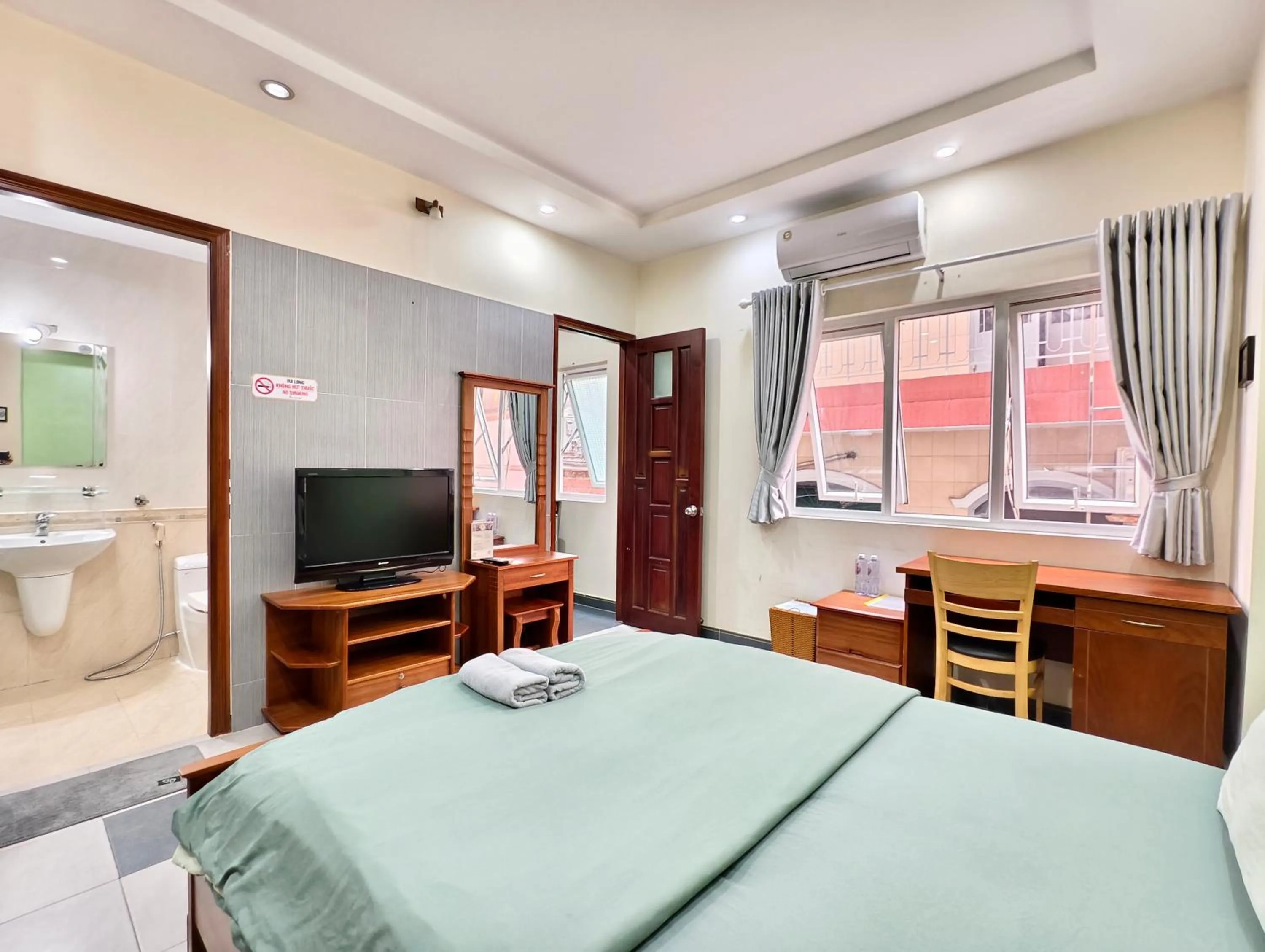 Bed in Sen Vivian Home