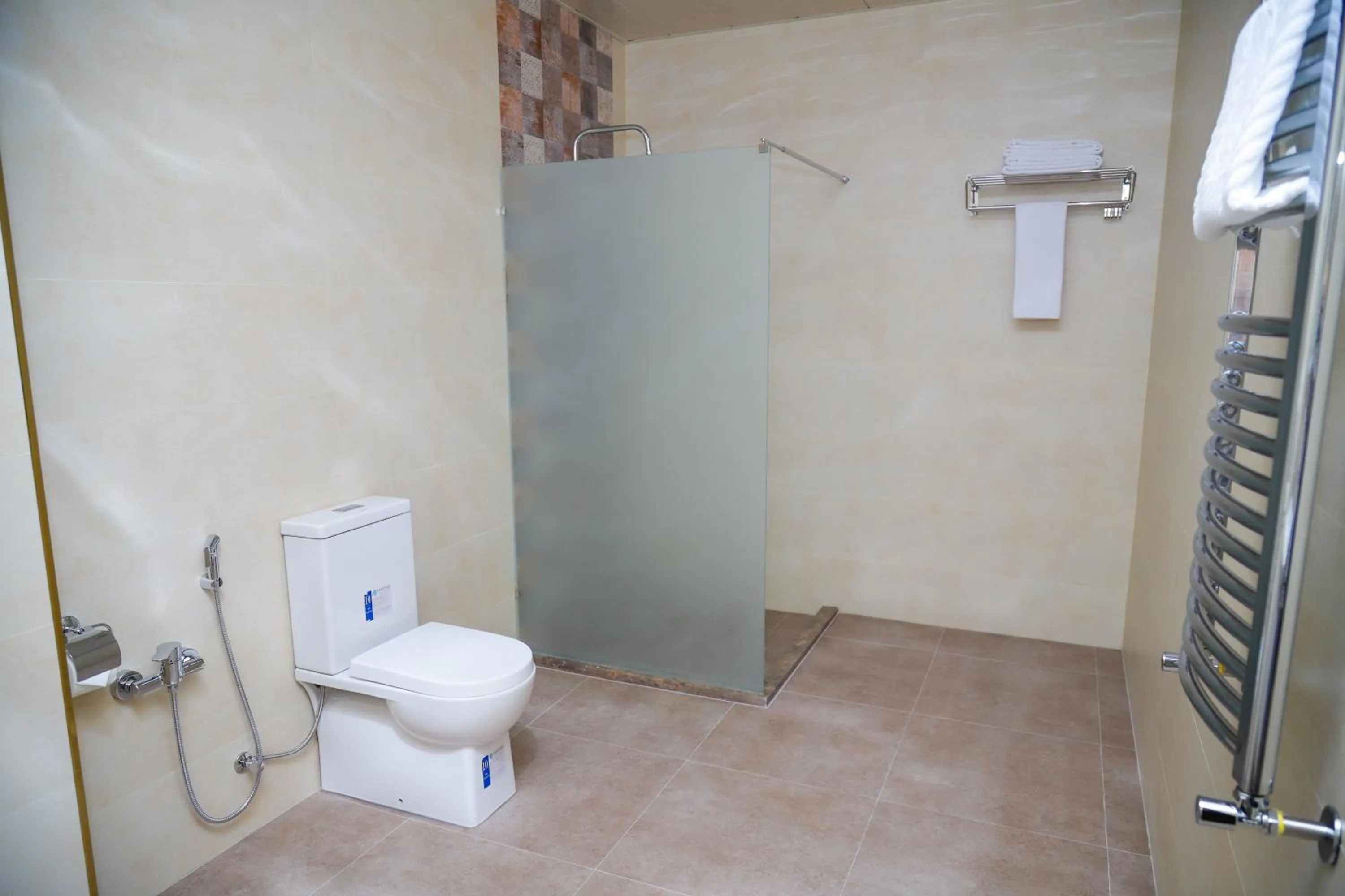 Shower in Anatolia Hotel Baku