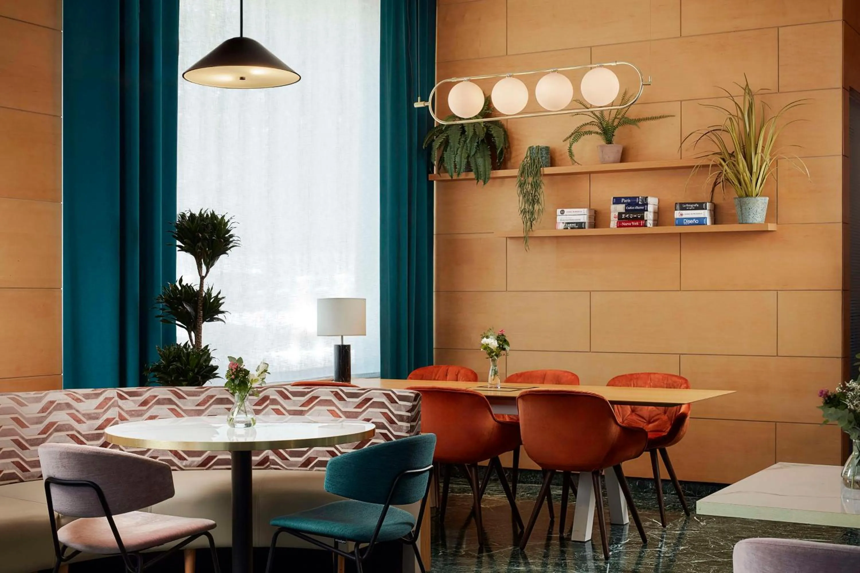 Lobby or reception in NH Ciudad de Cuenca