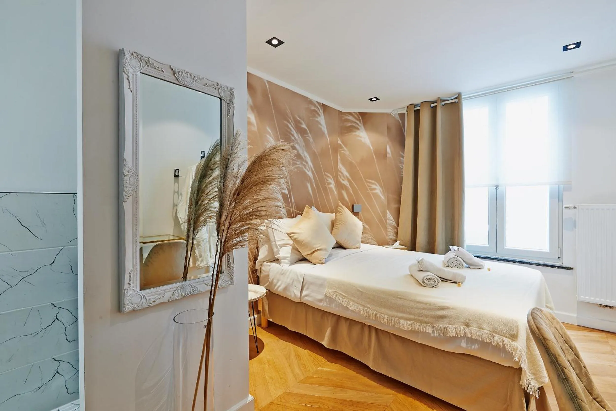 Bed in Hotel Les Ecrins