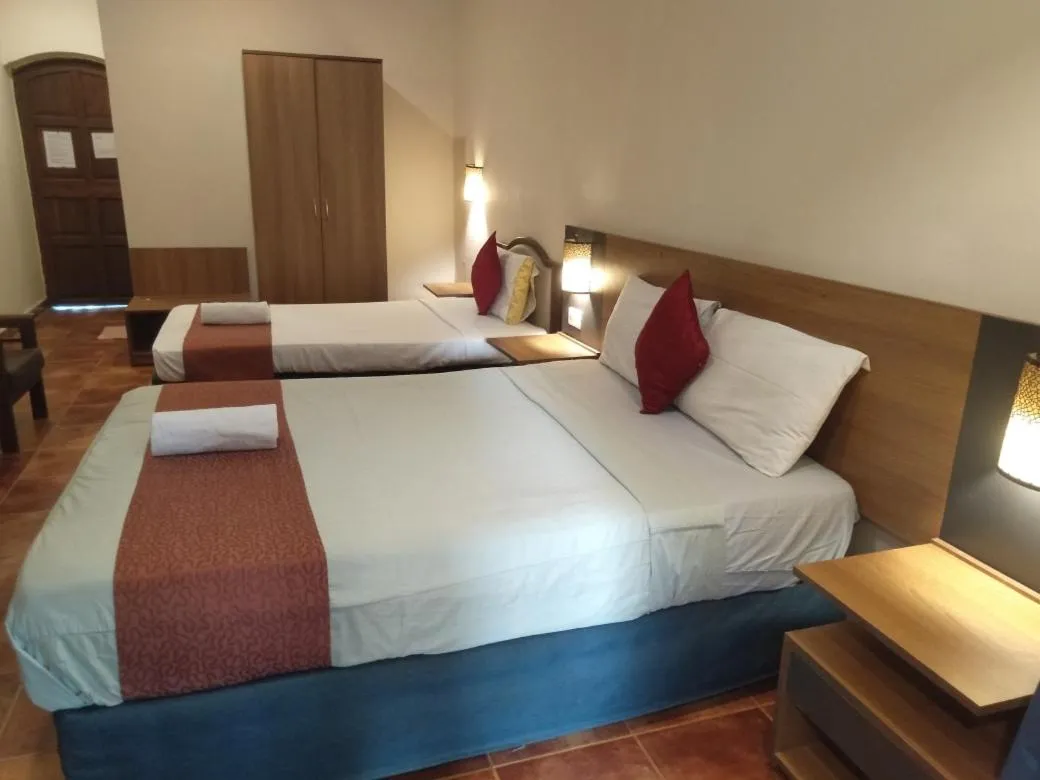 Bedroom, Bed in Sea Breeze Beach, Calangute, Goa