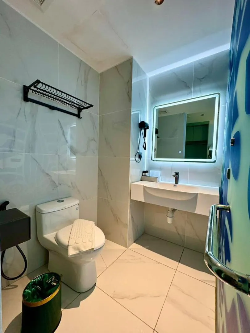 Wing Tat Grand Hotel