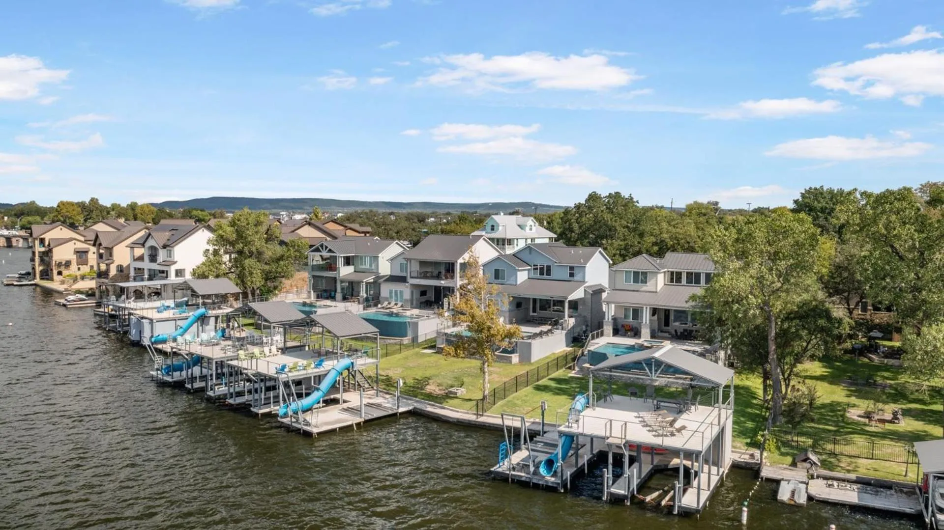 Luxury Waterfront Pool Hot Tub Boat Slips