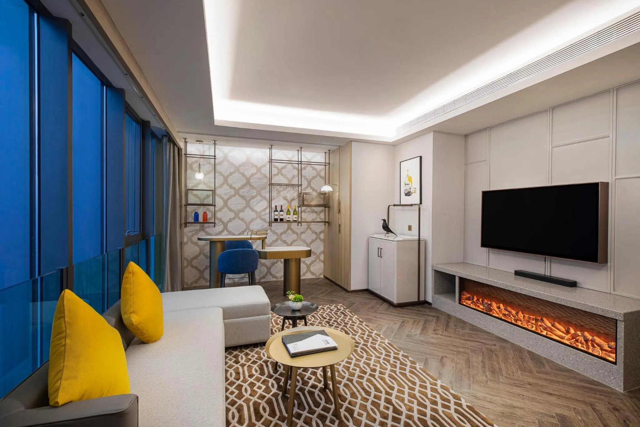 Photo of the whole room in Voco Chongqing Chaotianmen