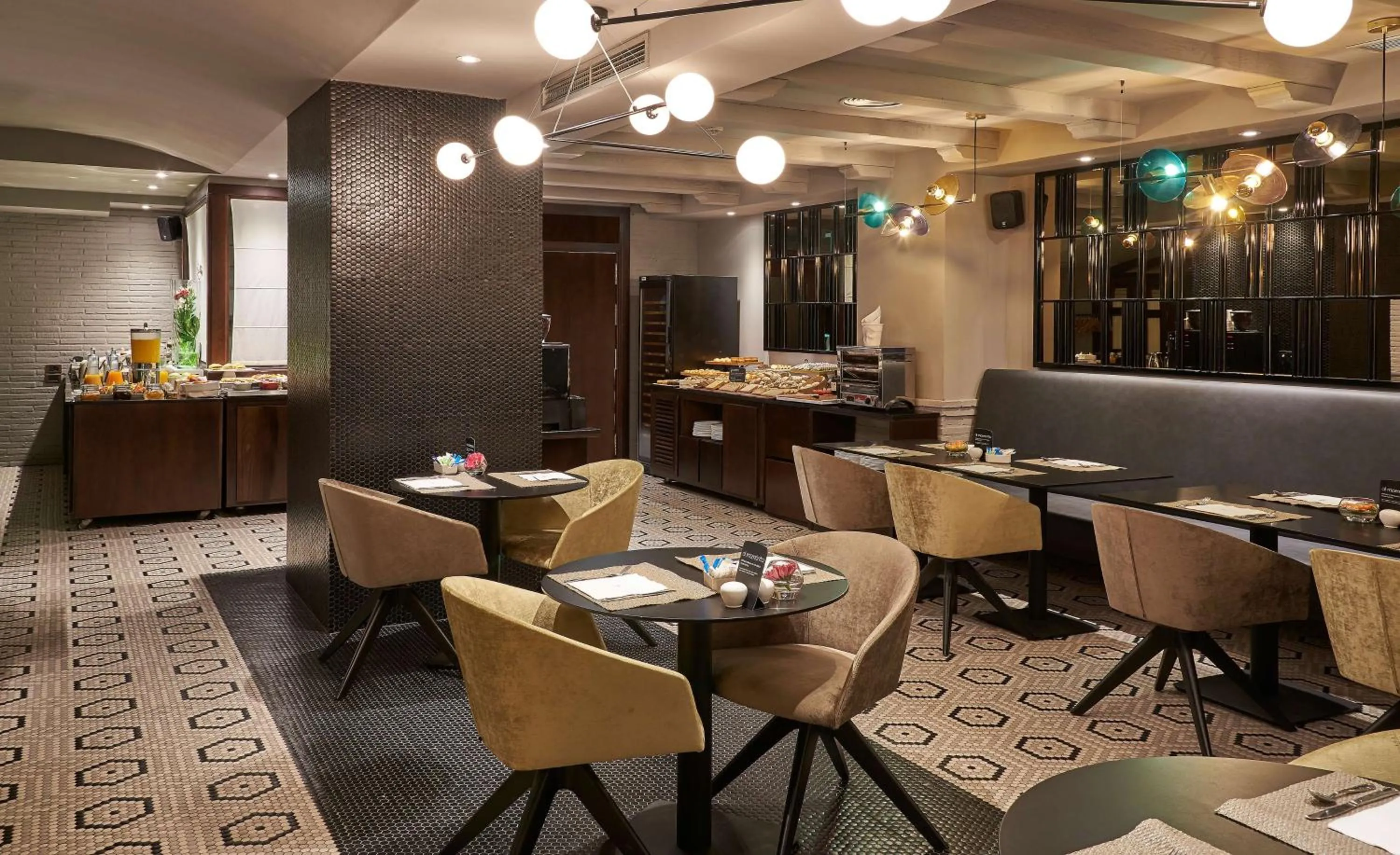 Restaurant/places to eat in NH Logroño Herencia Rioja