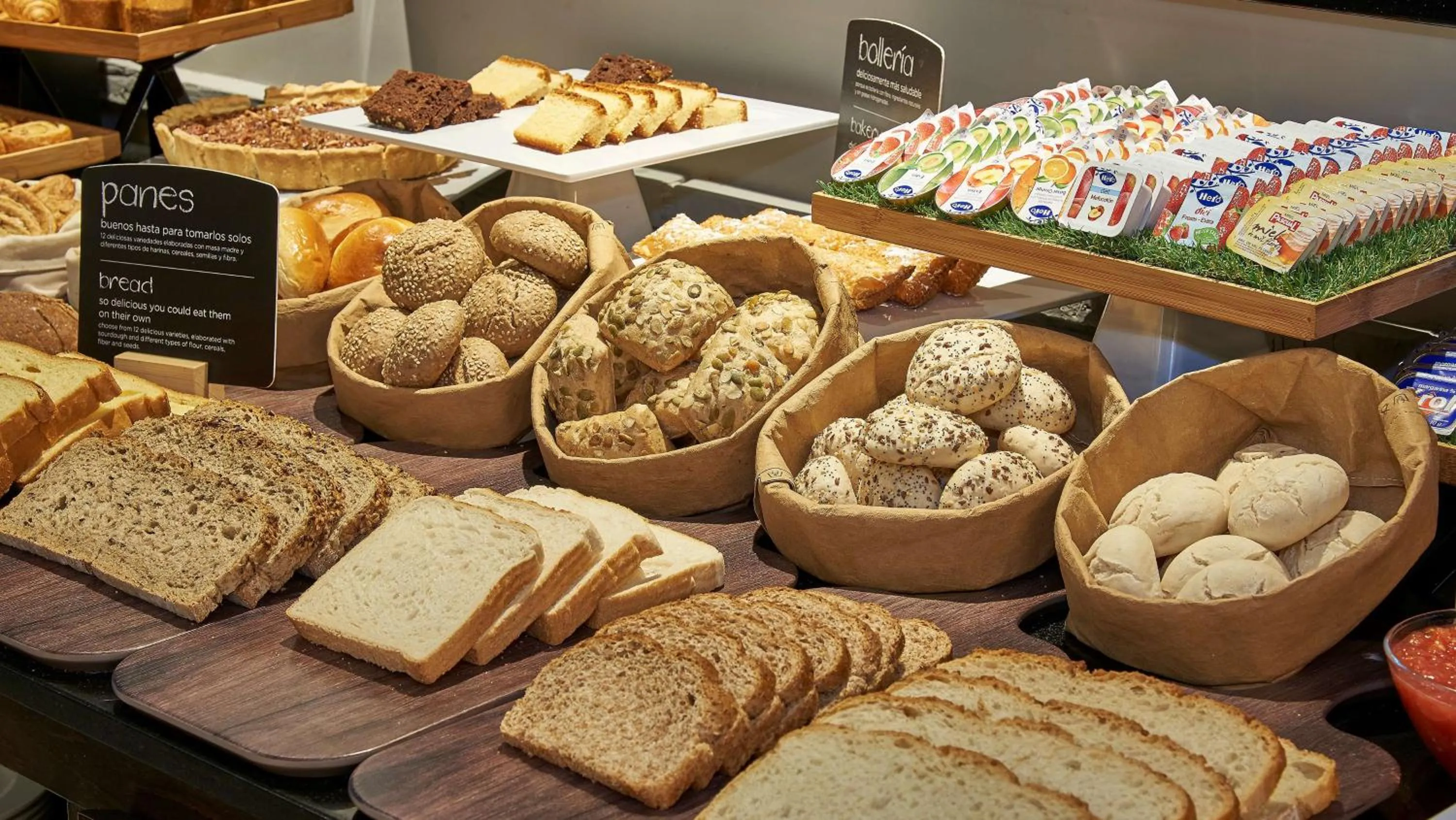 Breakfast in NH Logroño Herencia Rioja