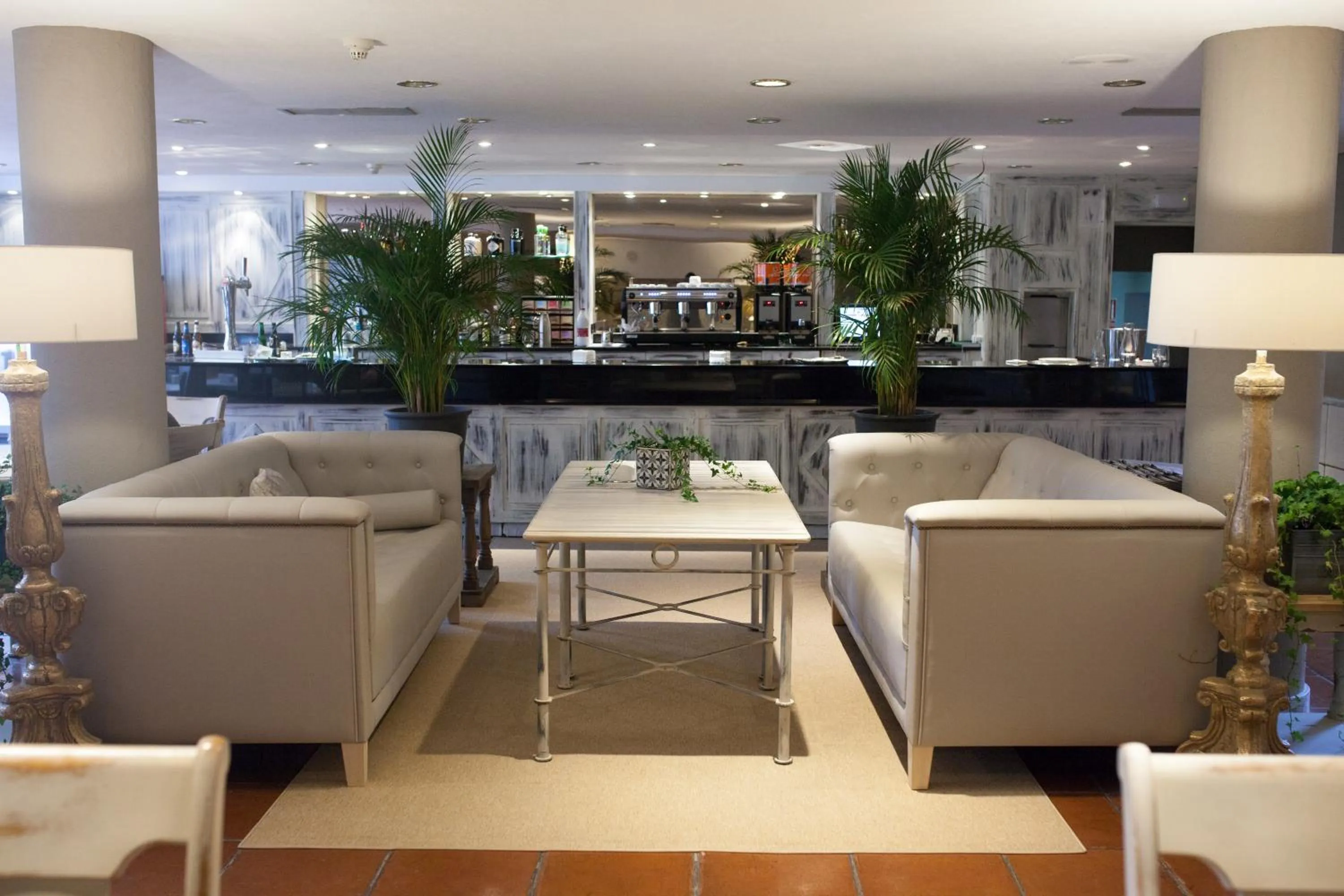 Lounge or bar in Hotel Luze El Toro