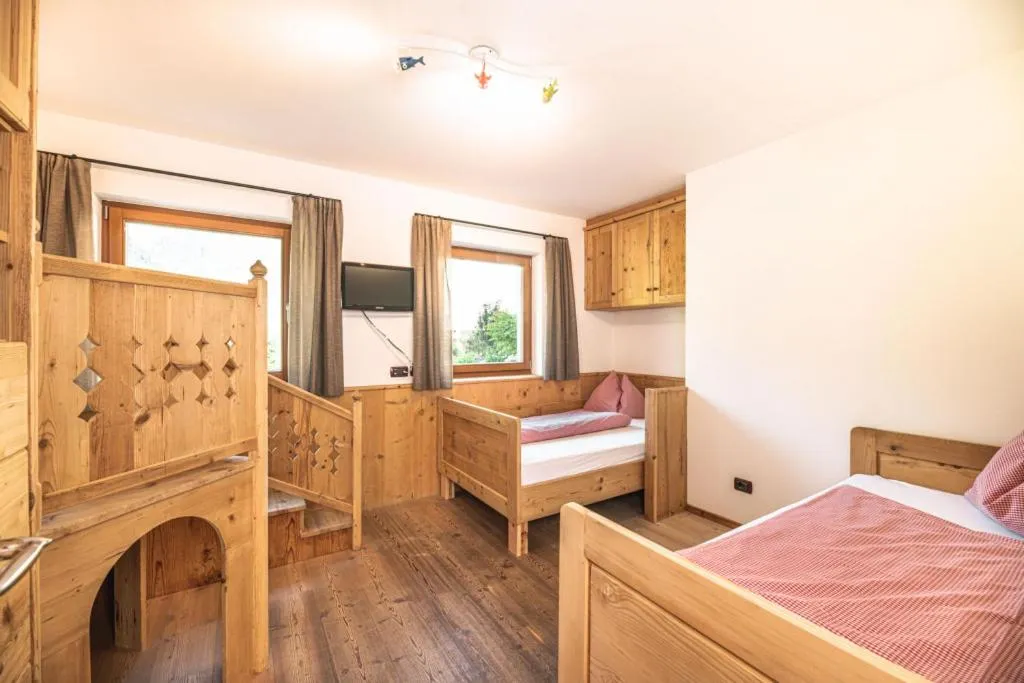 Photo of the whole room, Bed in Residence Magdalena