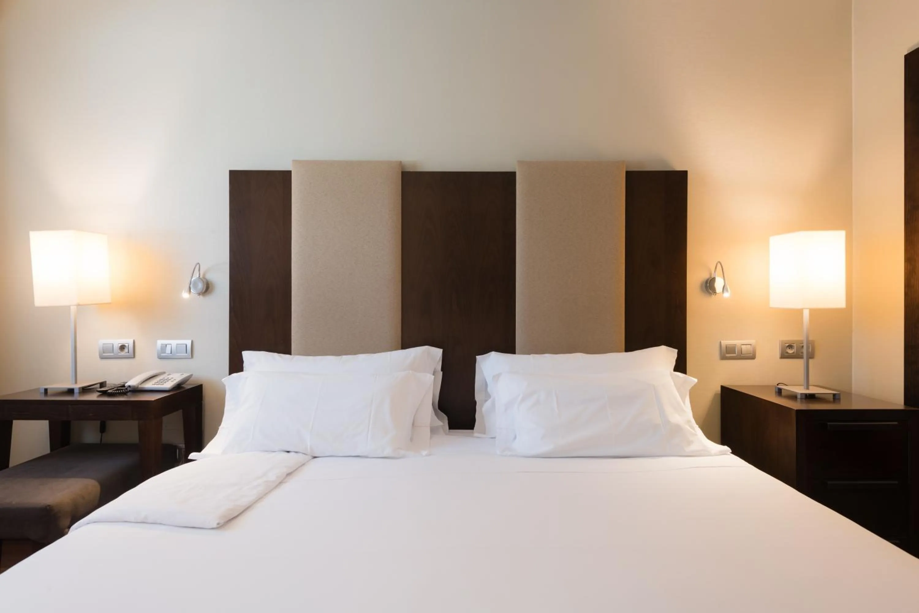 Bed in Hotel Ciudad de Valladolid