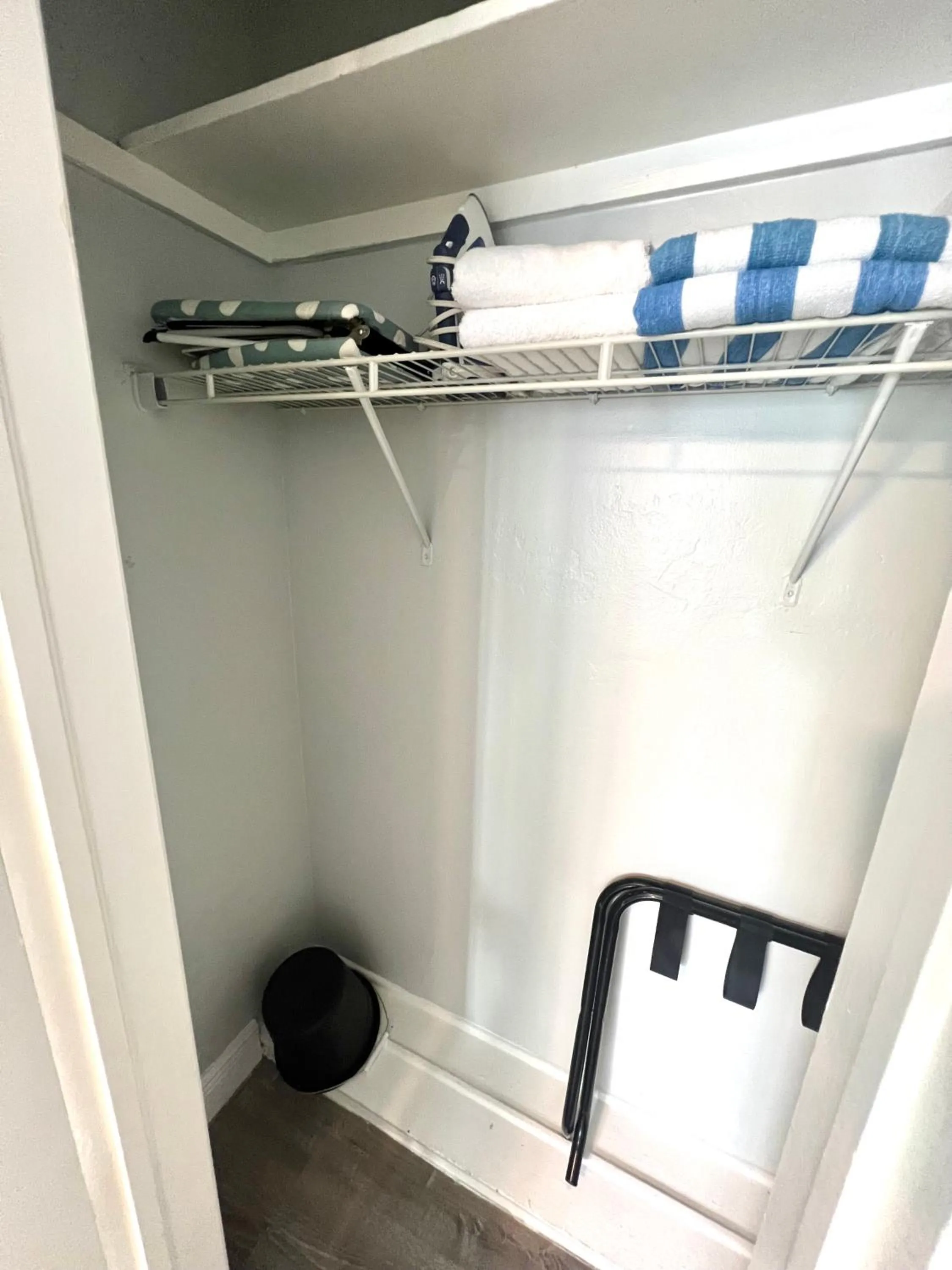 wardrobe in Great Escape Apartments By Lowkl