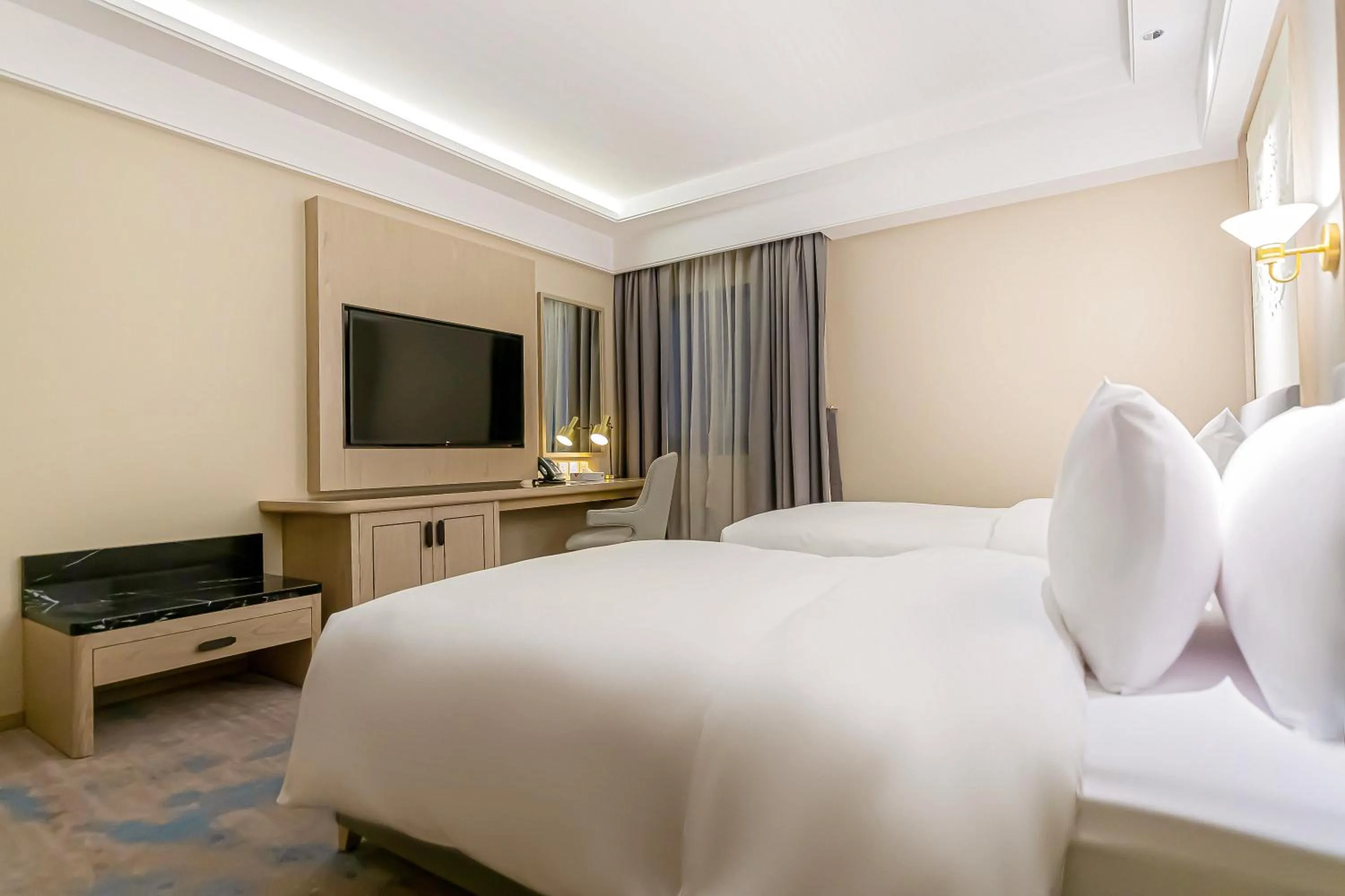 Bedroom, Bed in Aber City Center