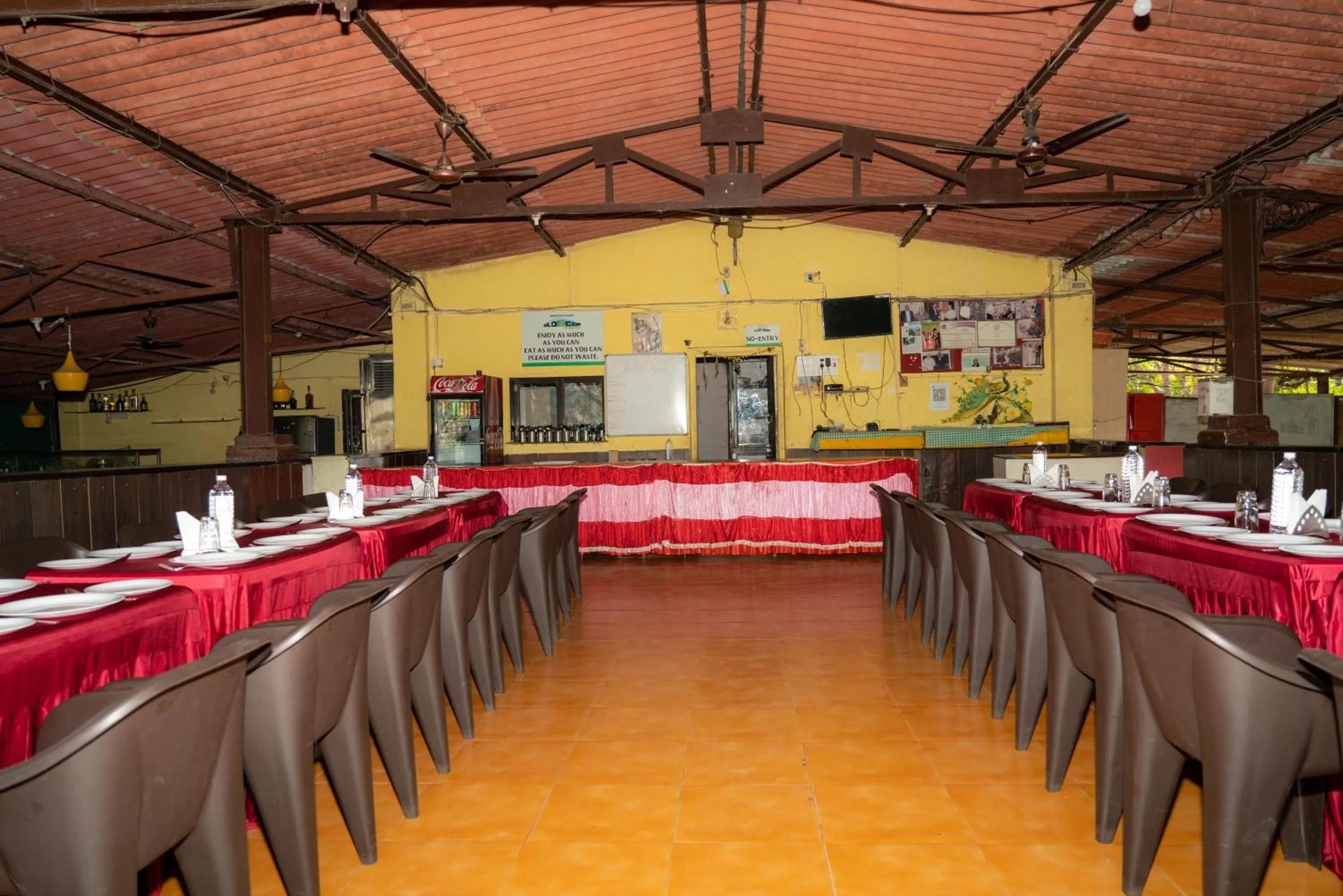 Restaurant/places to eat in Wild Camp- The Nature Resort