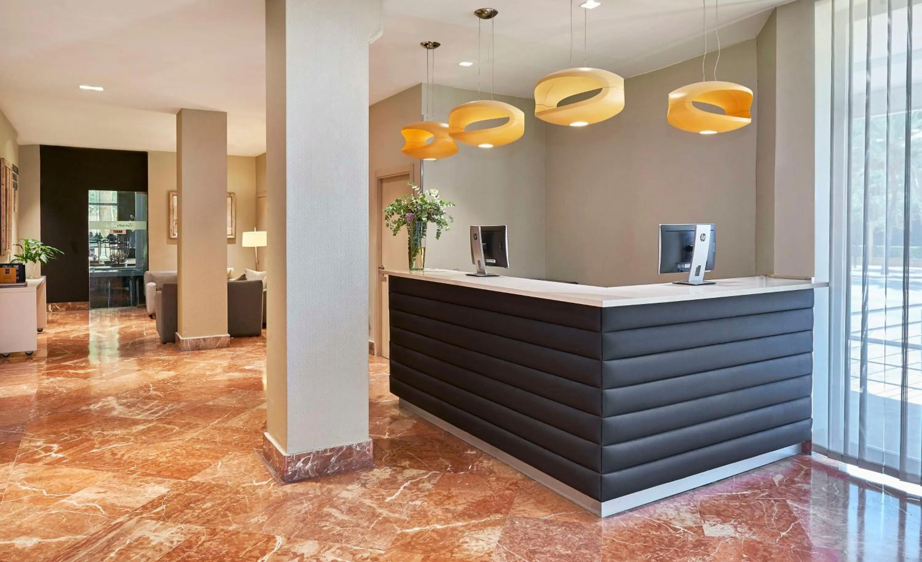 Lobby or reception in NH Avenida Jerez