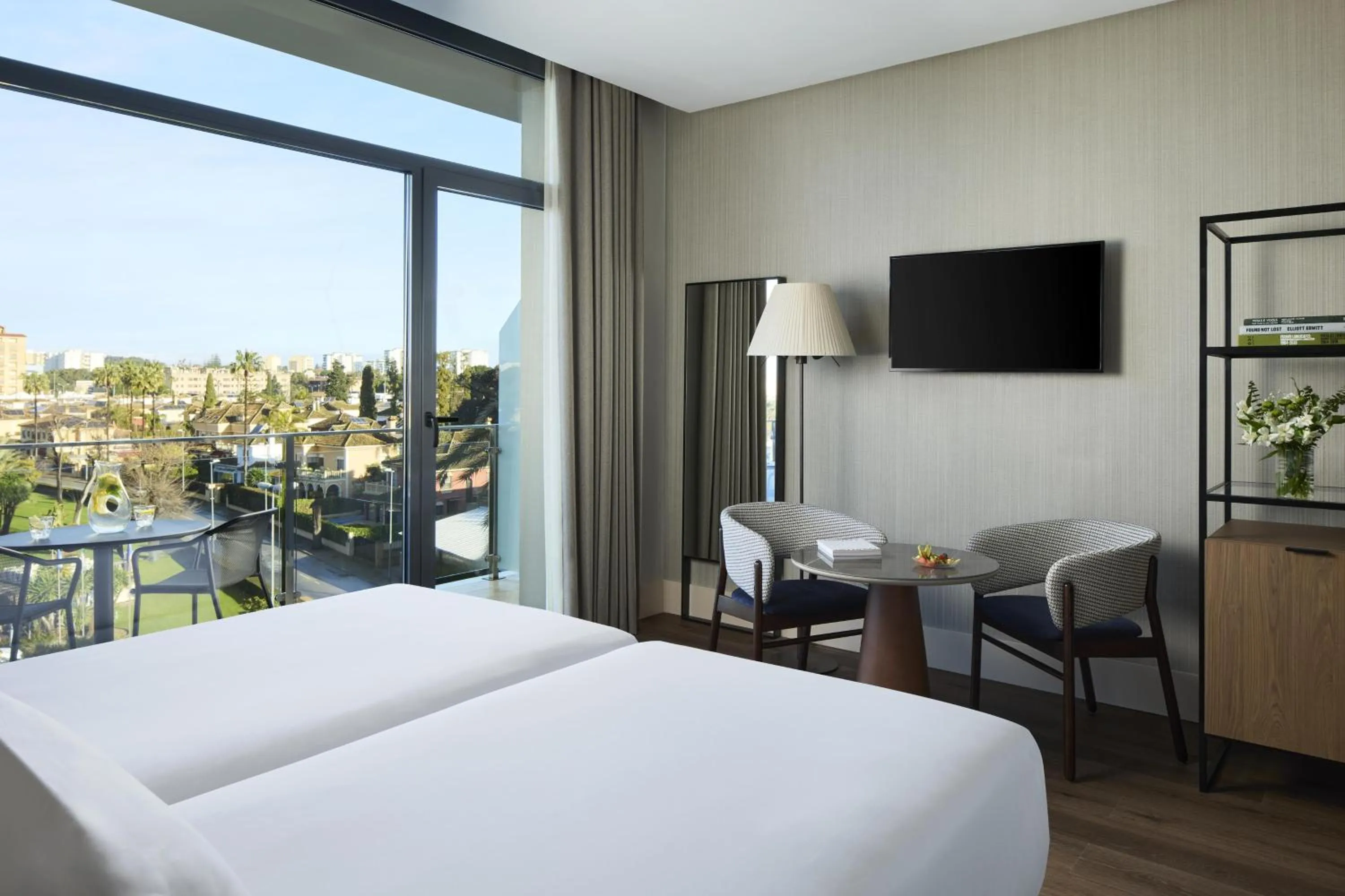 Bedroom, Bed in NH Avenida Jerez