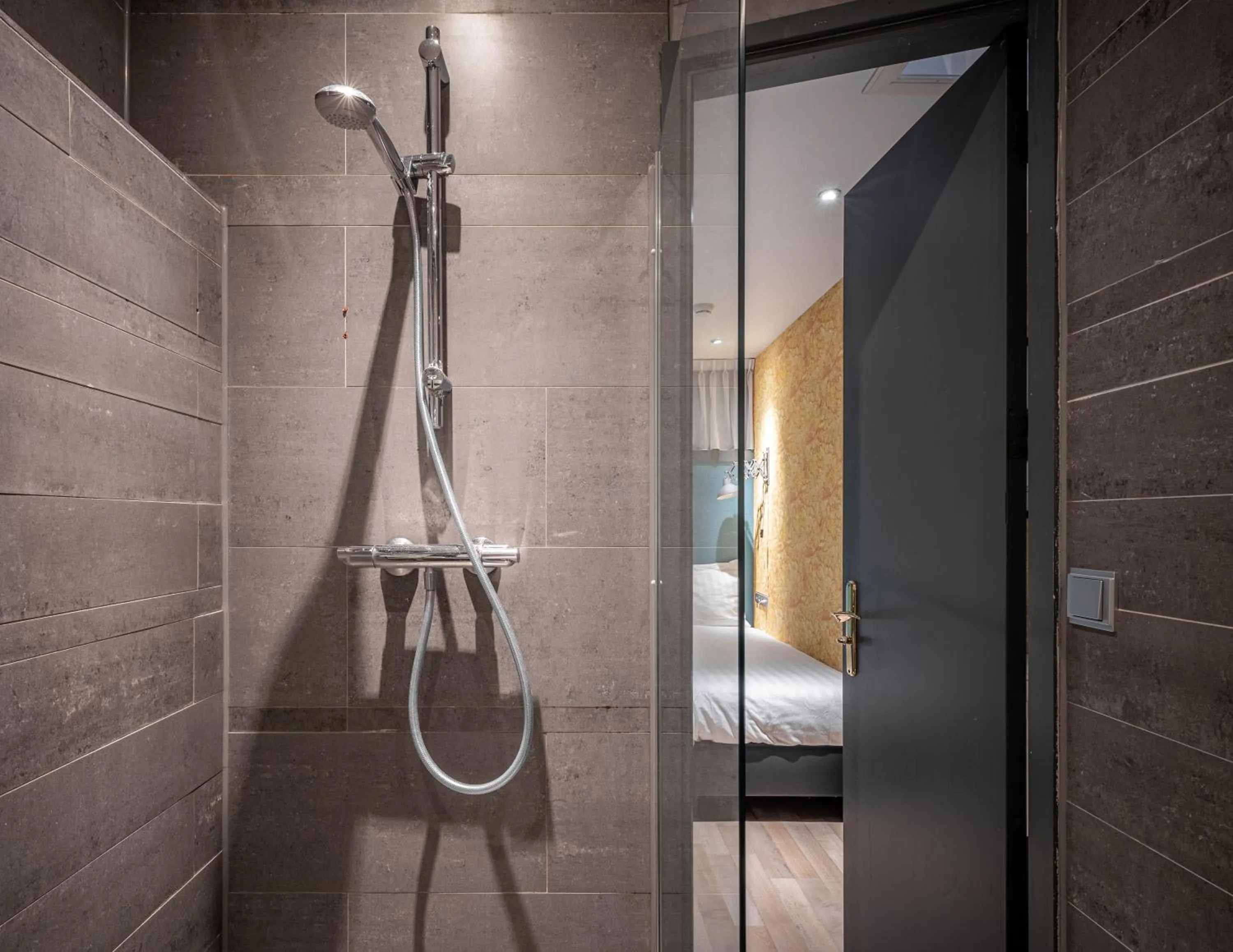 Shower in Musea Hotel & Apartments