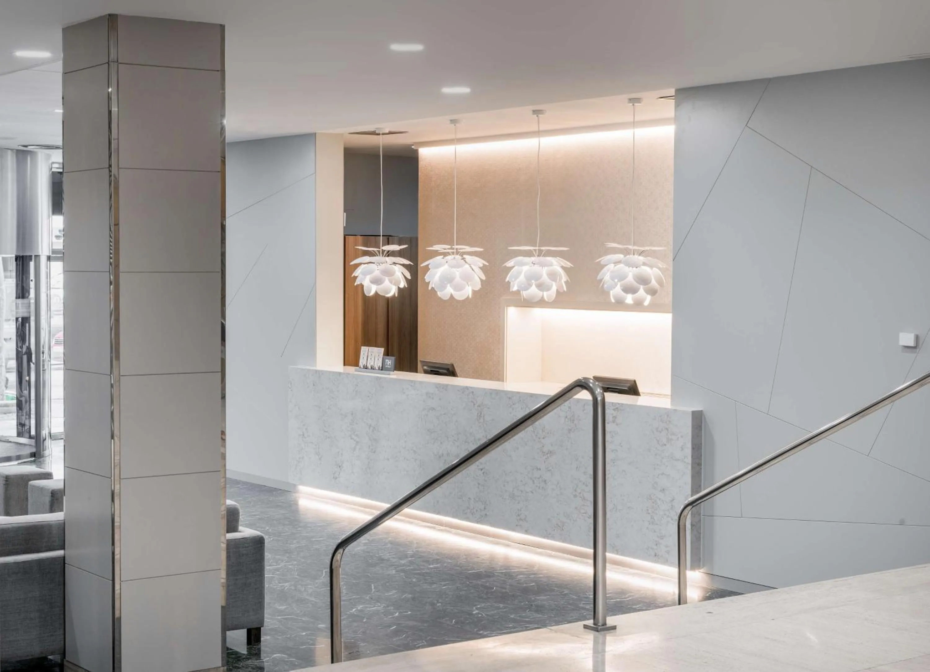 Lobby or reception in NH Ciudad Real