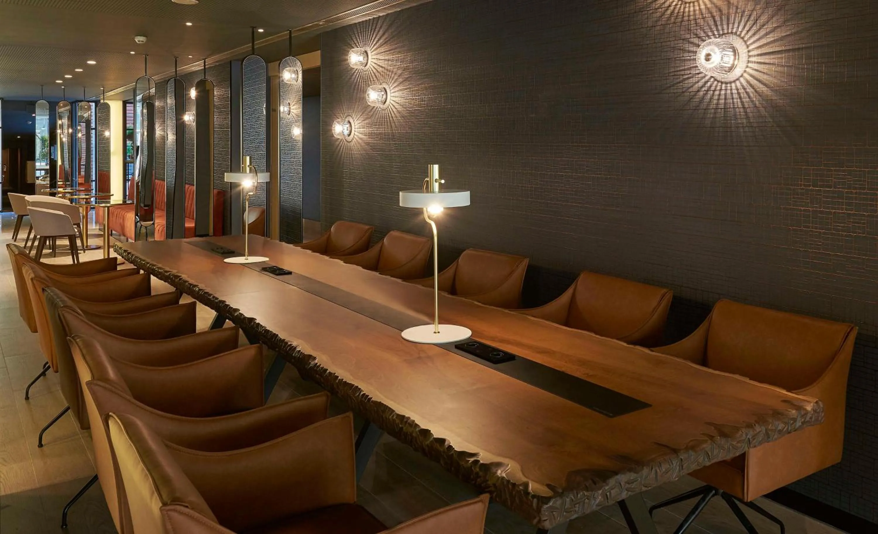 Lounge or bar in NH Sants Barcelona