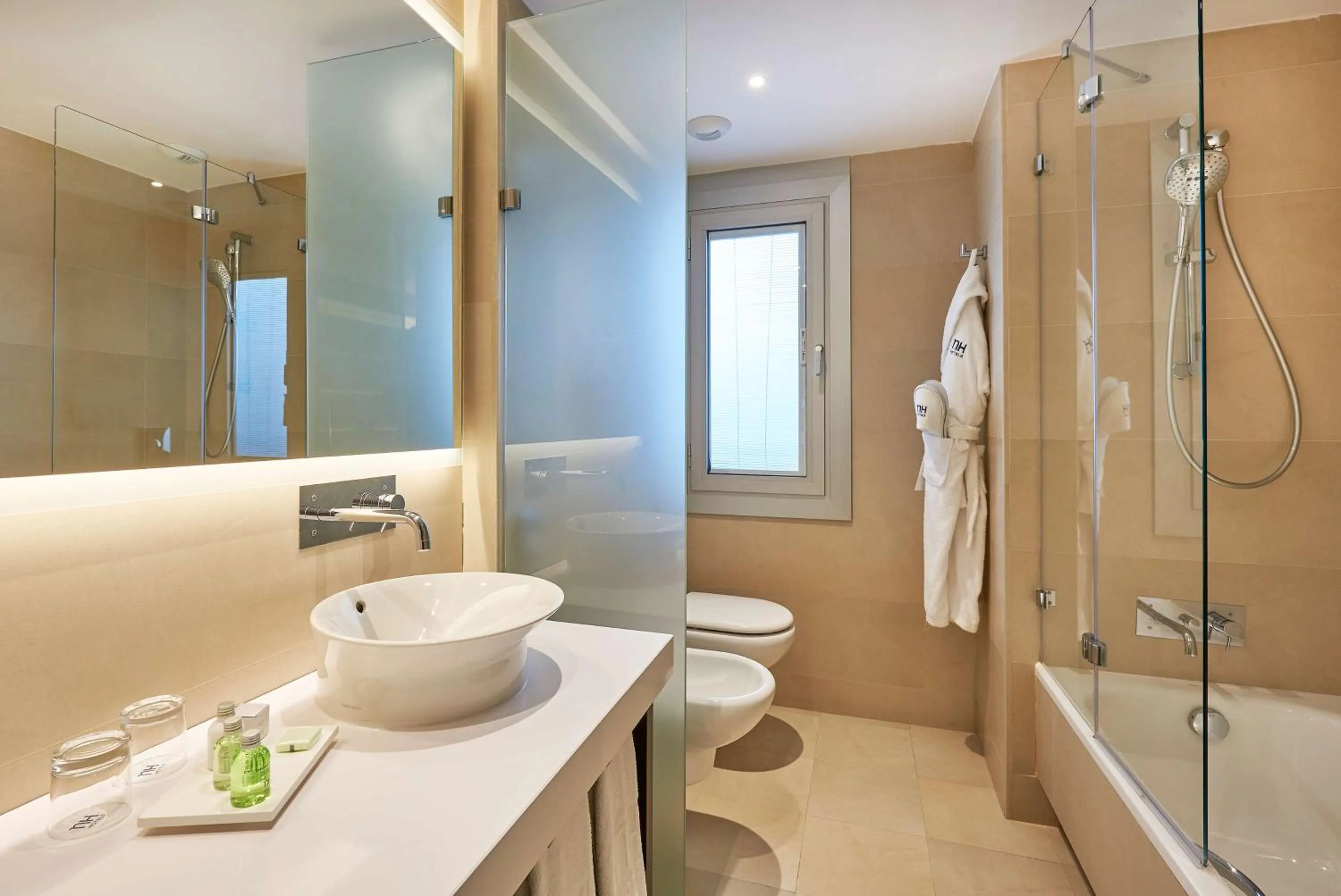 Bathroom in NH Sants Barcelona