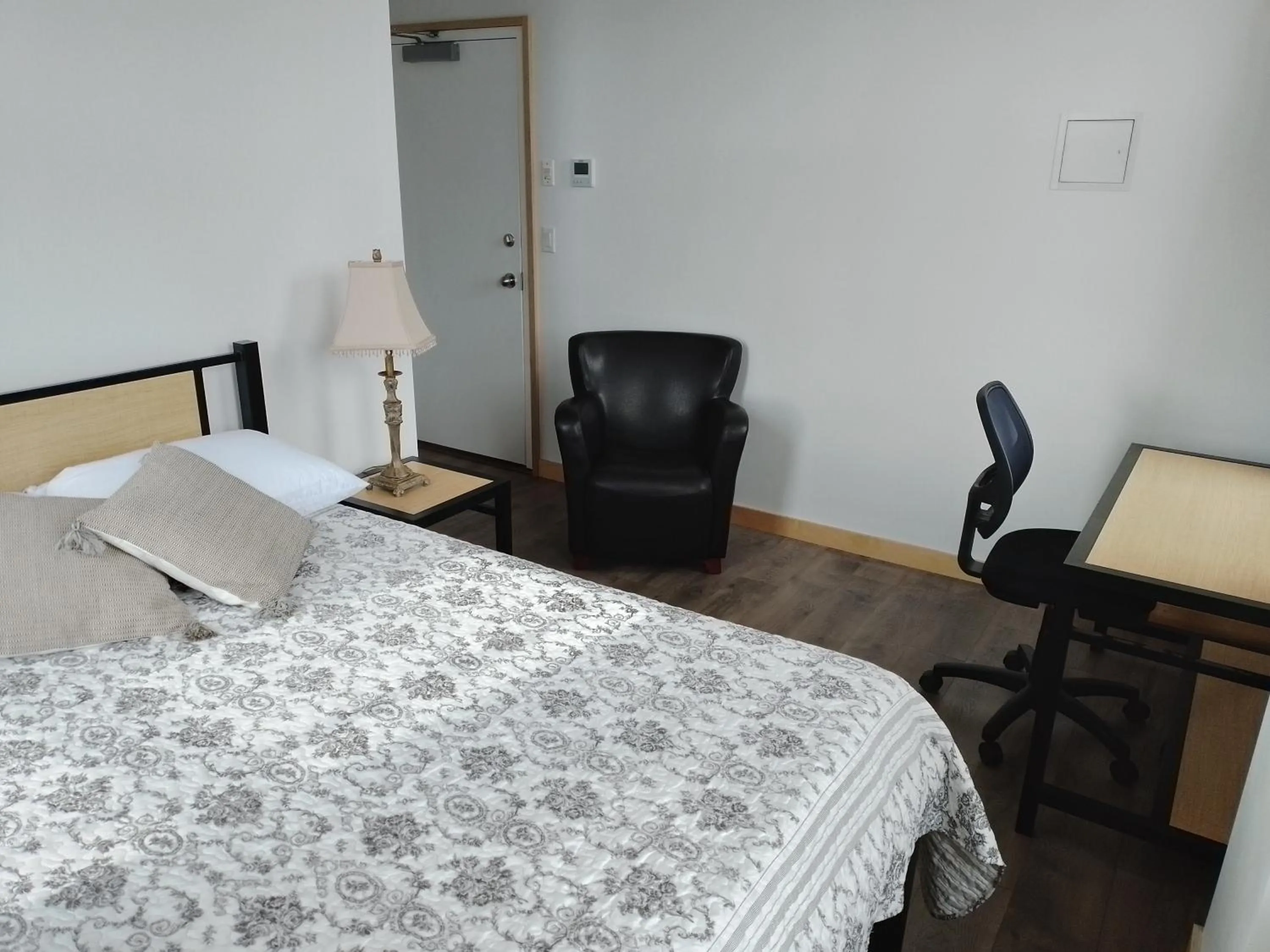 Bedroom, Bed in Sandwich Boutique Hotel