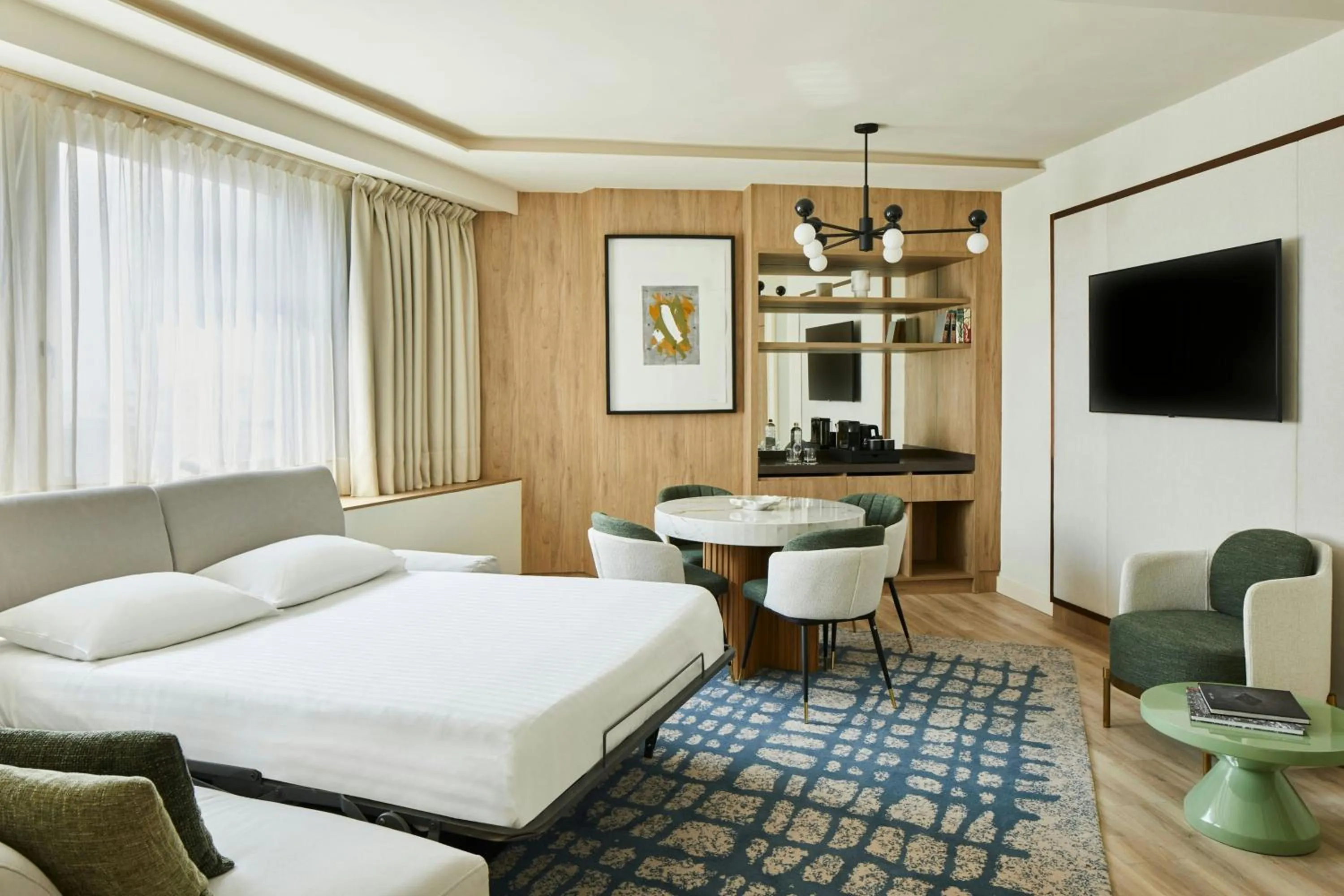 Photo of the whole room, Bed in Madrid Marriott Hotel Princesa Plaza