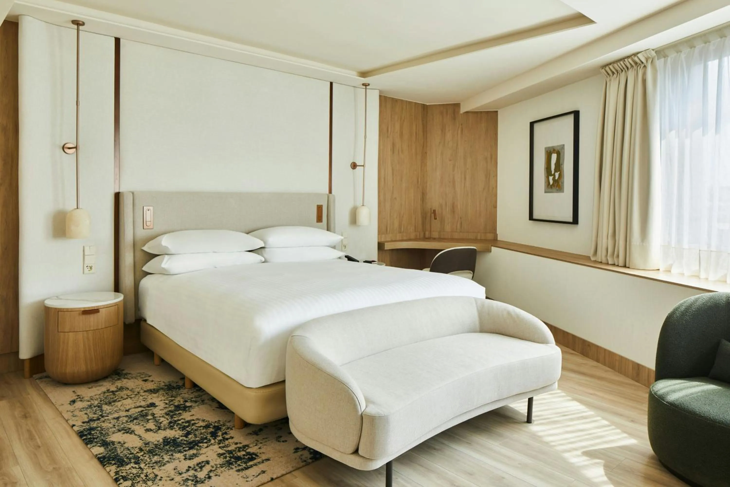 Photo of the whole room, Bed in Madrid Marriott Hotel Princesa Plaza