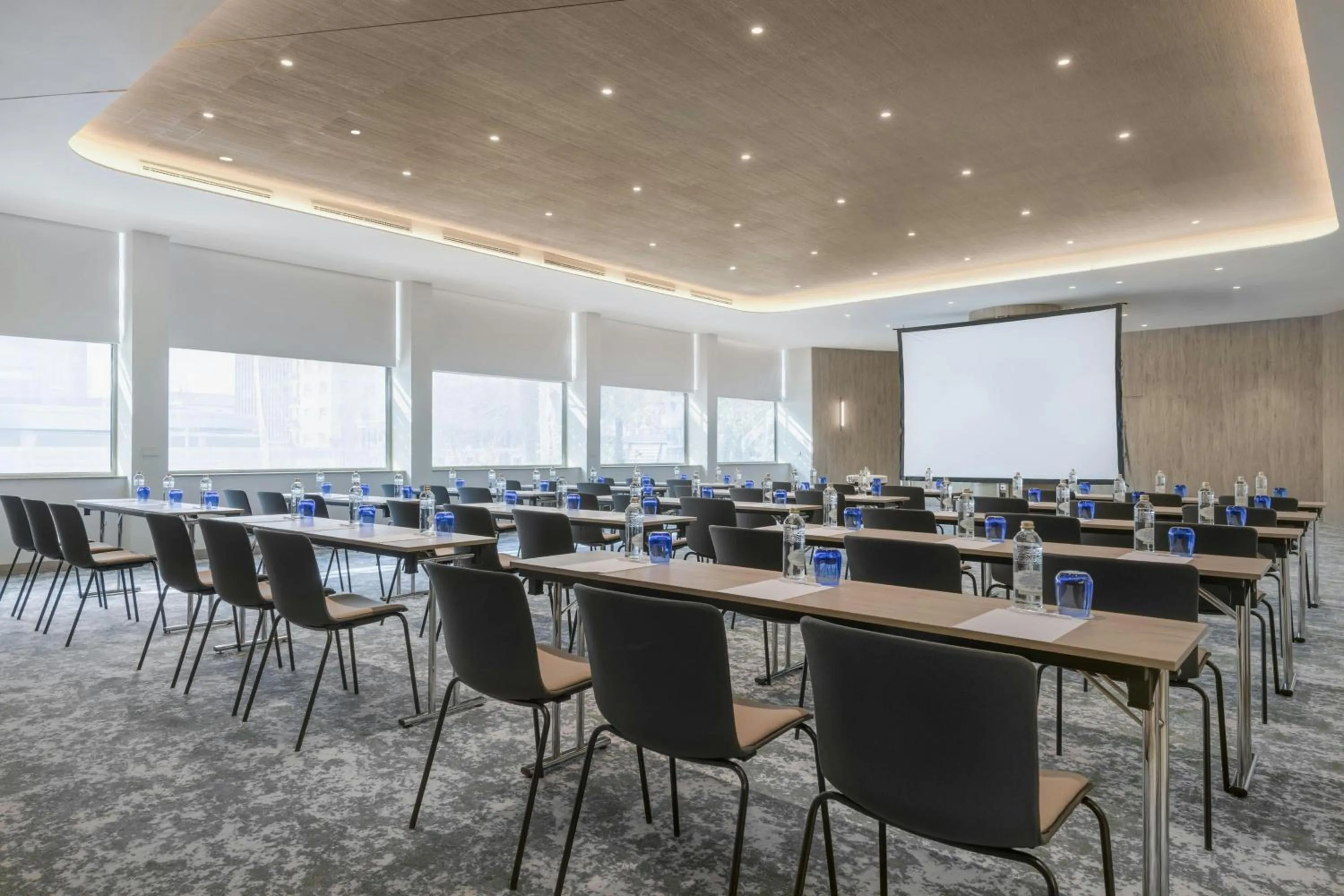 Meeting/conference room in Madrid Marriott Hotel Princesa Plaza