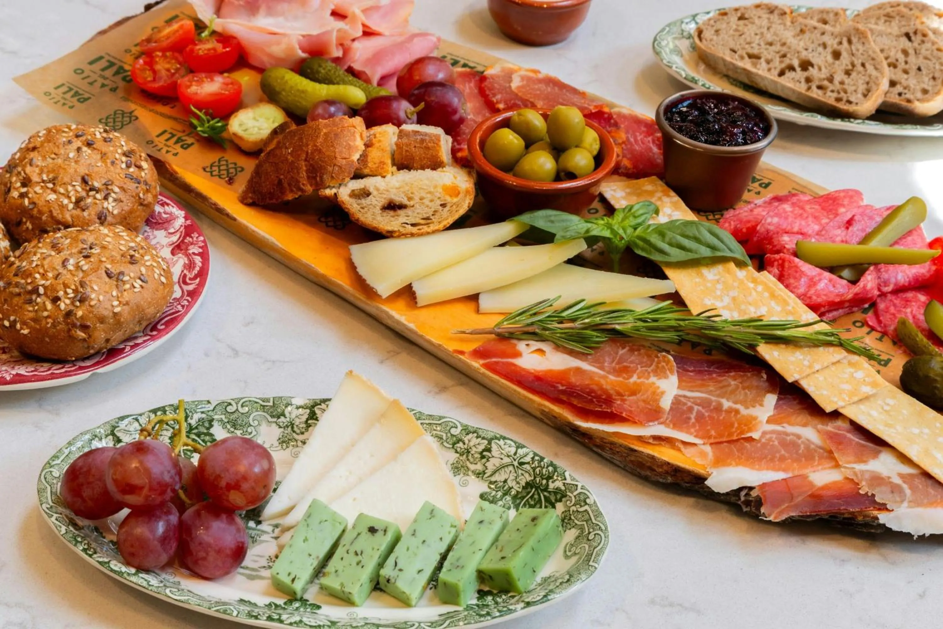 Restaurant/places to eat in Los Seises Sevilla, a Tribute Portfolio Hotel