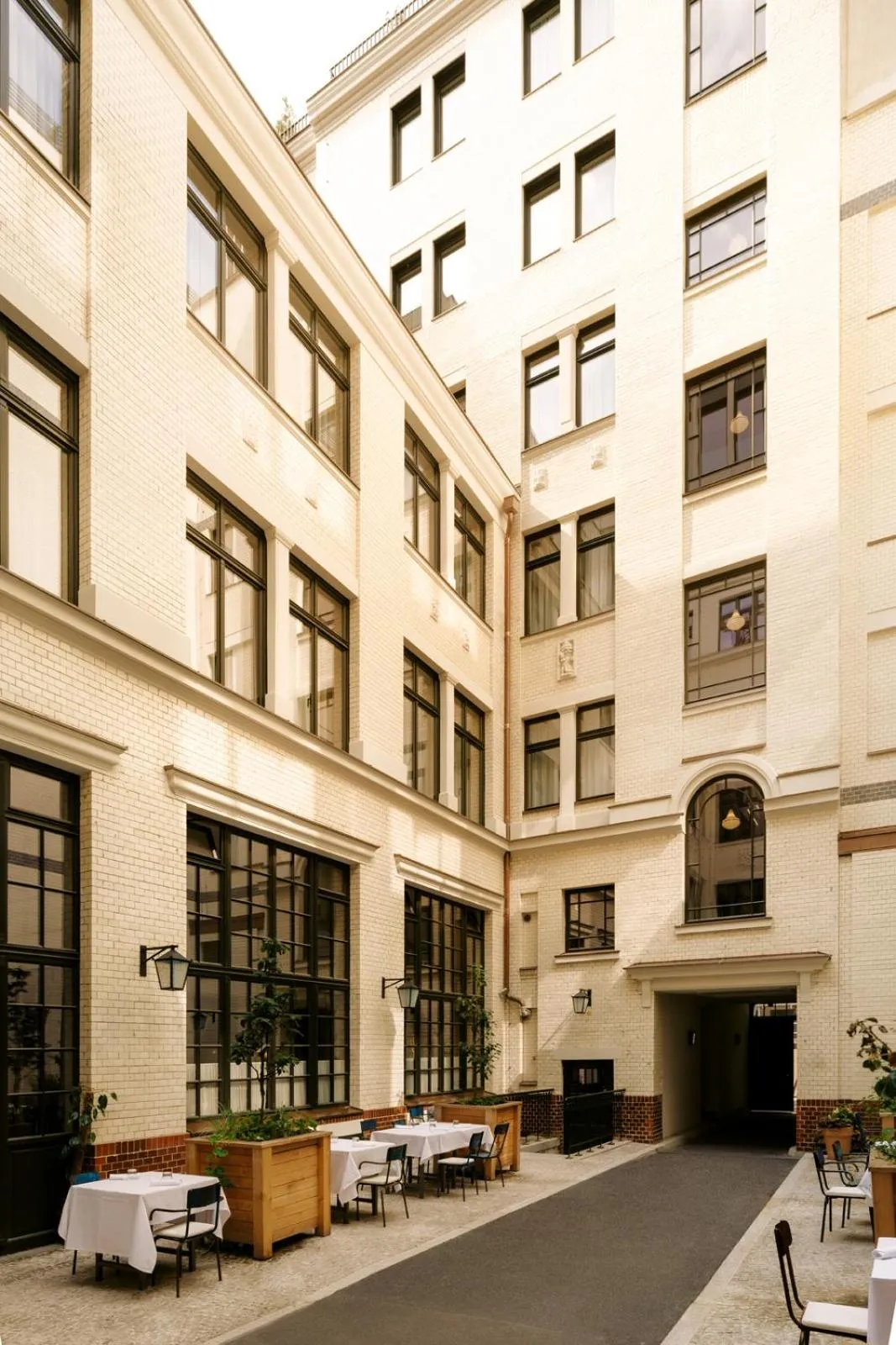 Patio in Boutique Hotel Château Royal