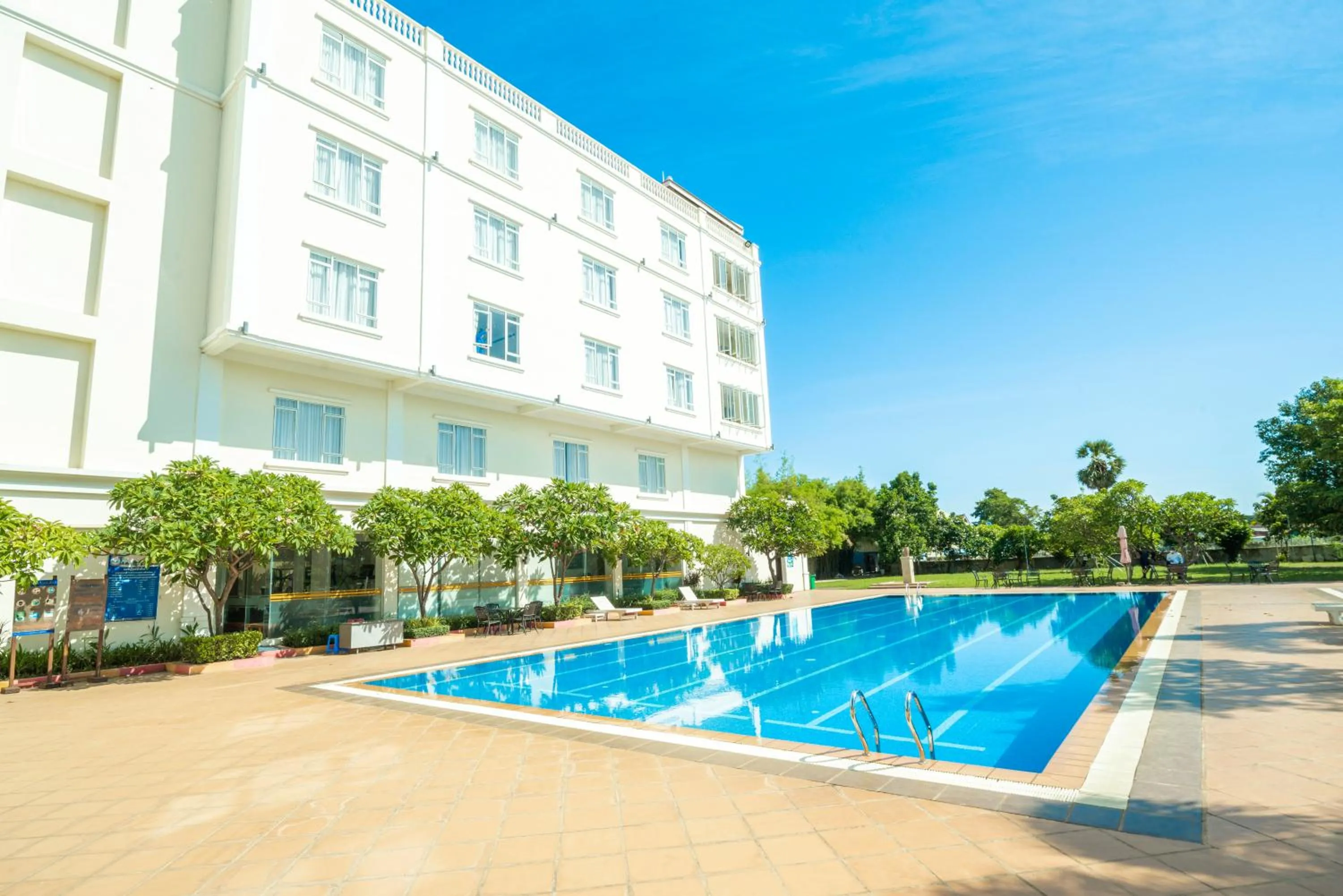 Pool view in Pursat Riverside Hotel & Spa