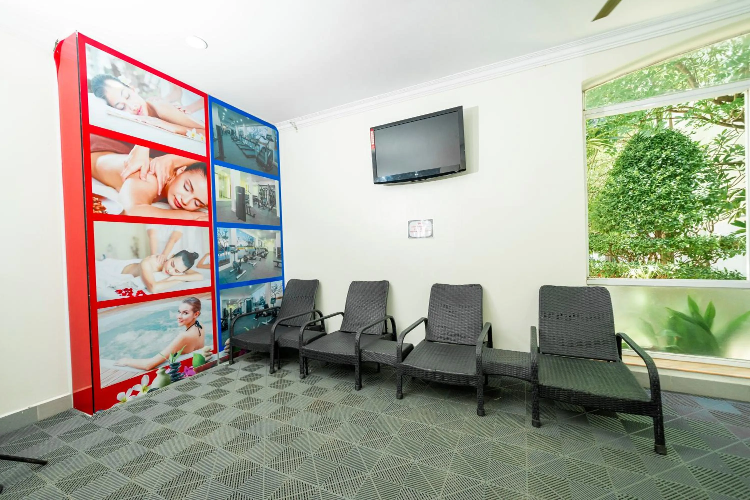 Seating area in Pursat Riverside Hotel & Spa